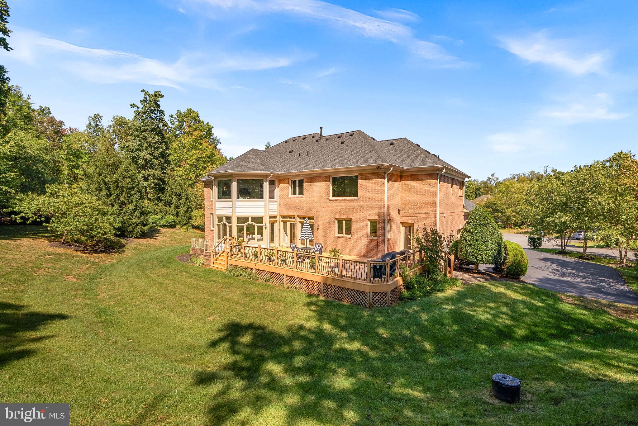 RED CEDAR WEST - Residential