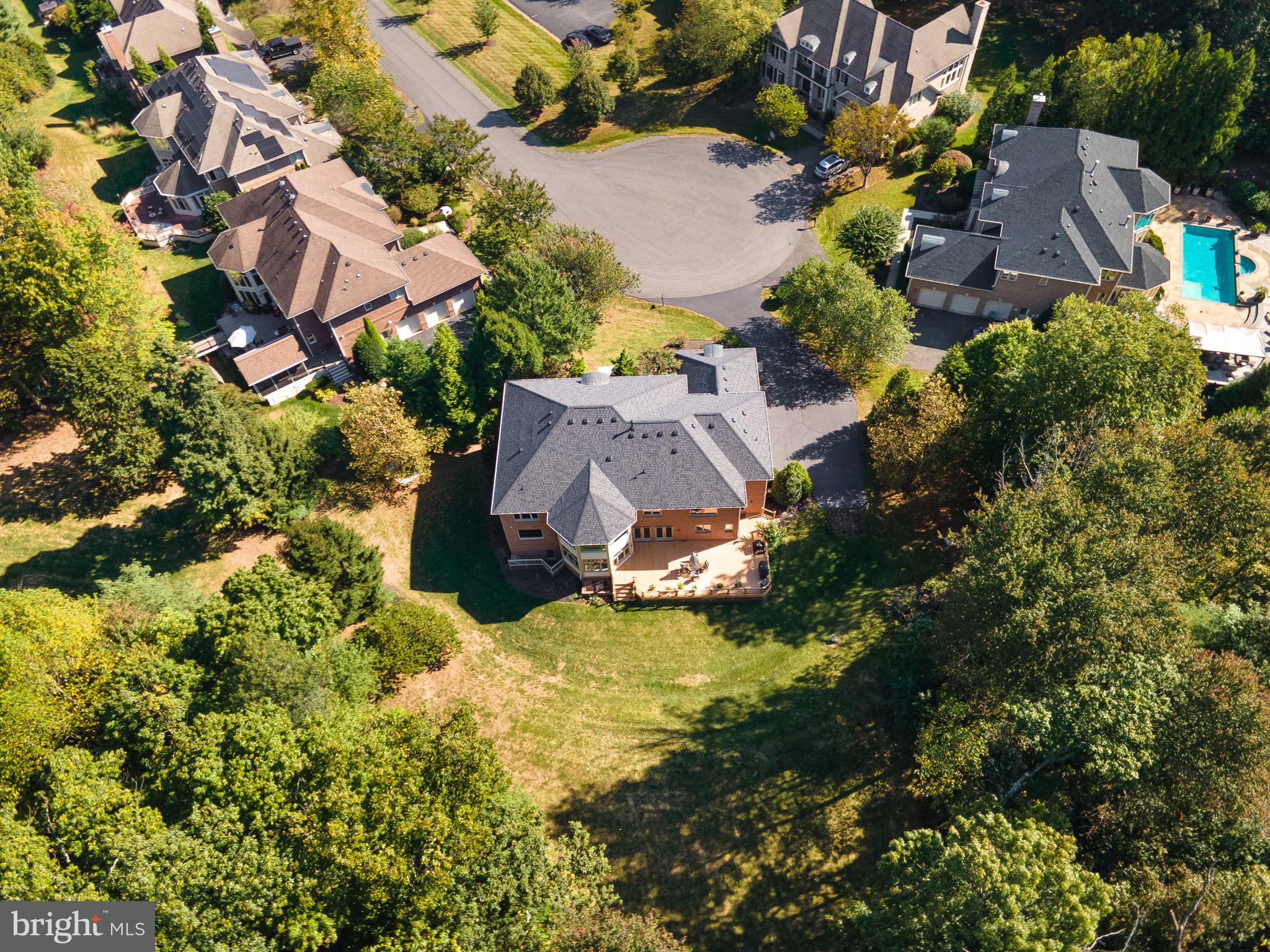 RED CEDAR WEST - Residential