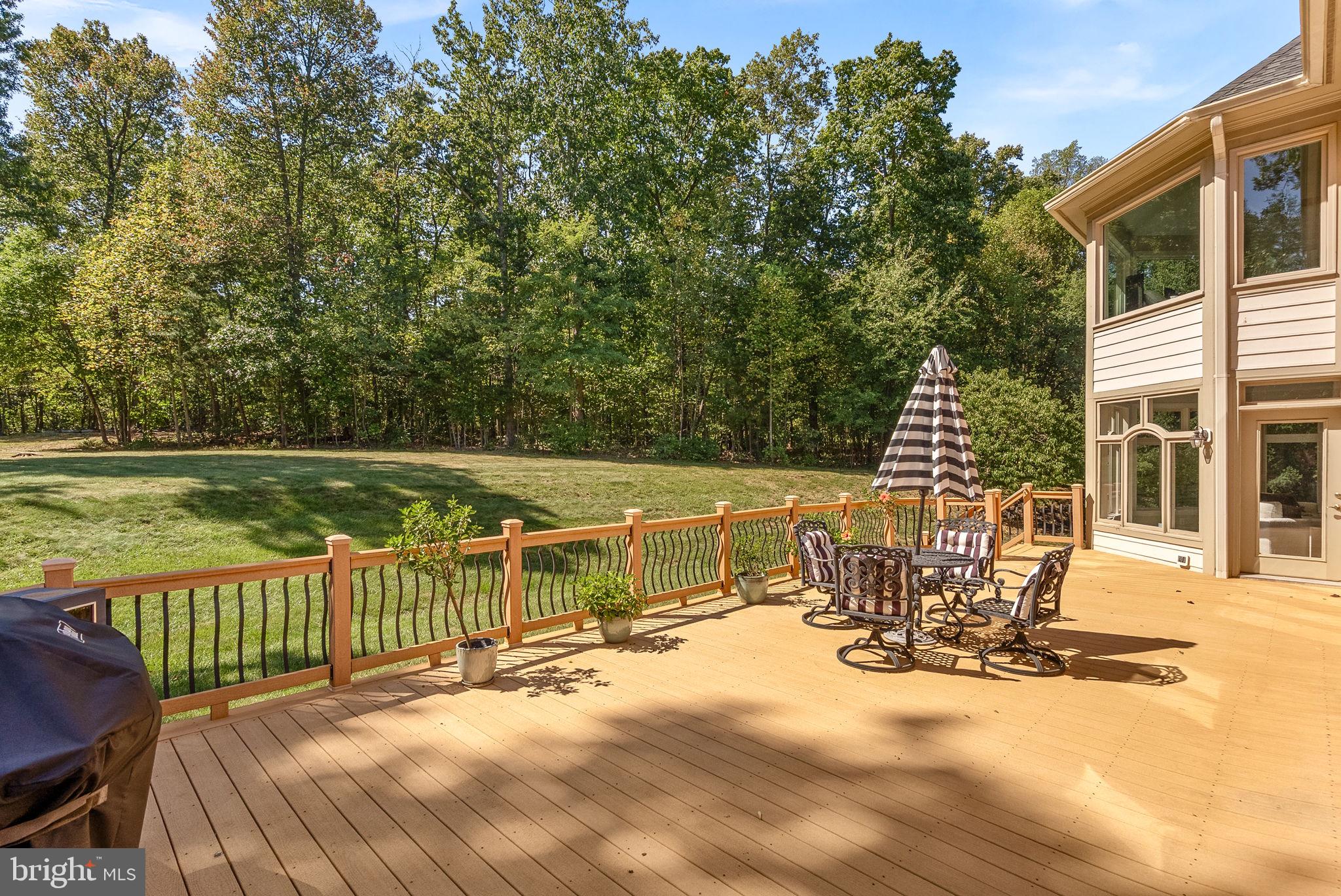 RED CEDAR WEST - Residential