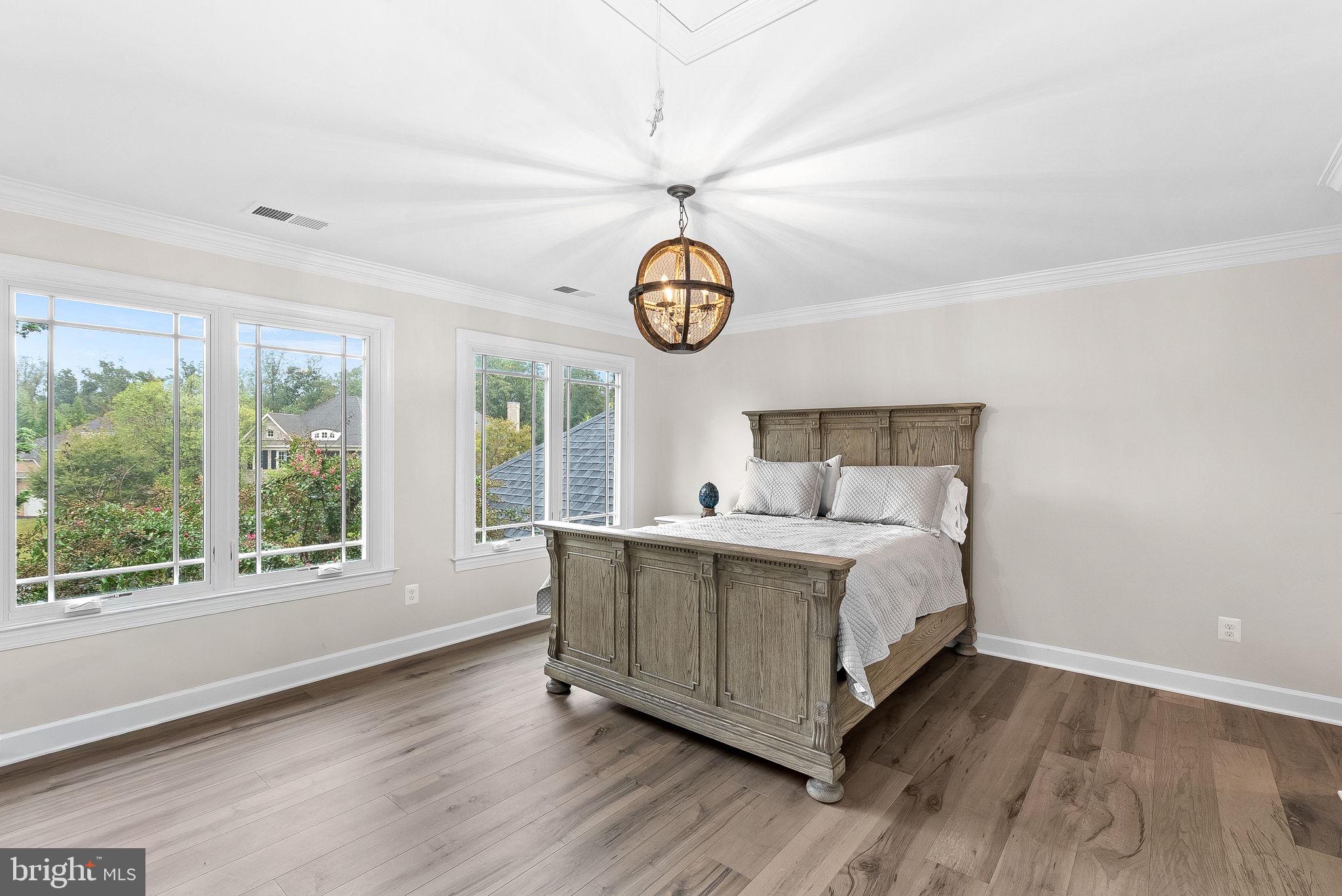 RED CEDAR WEST - Residential