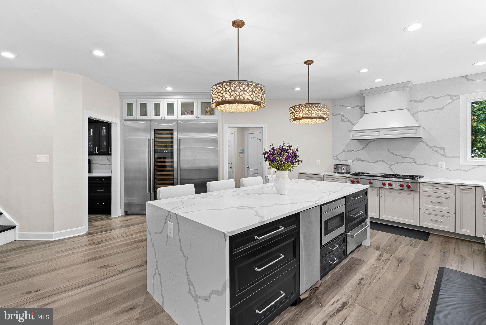 RED CEDAR WEST - Residential