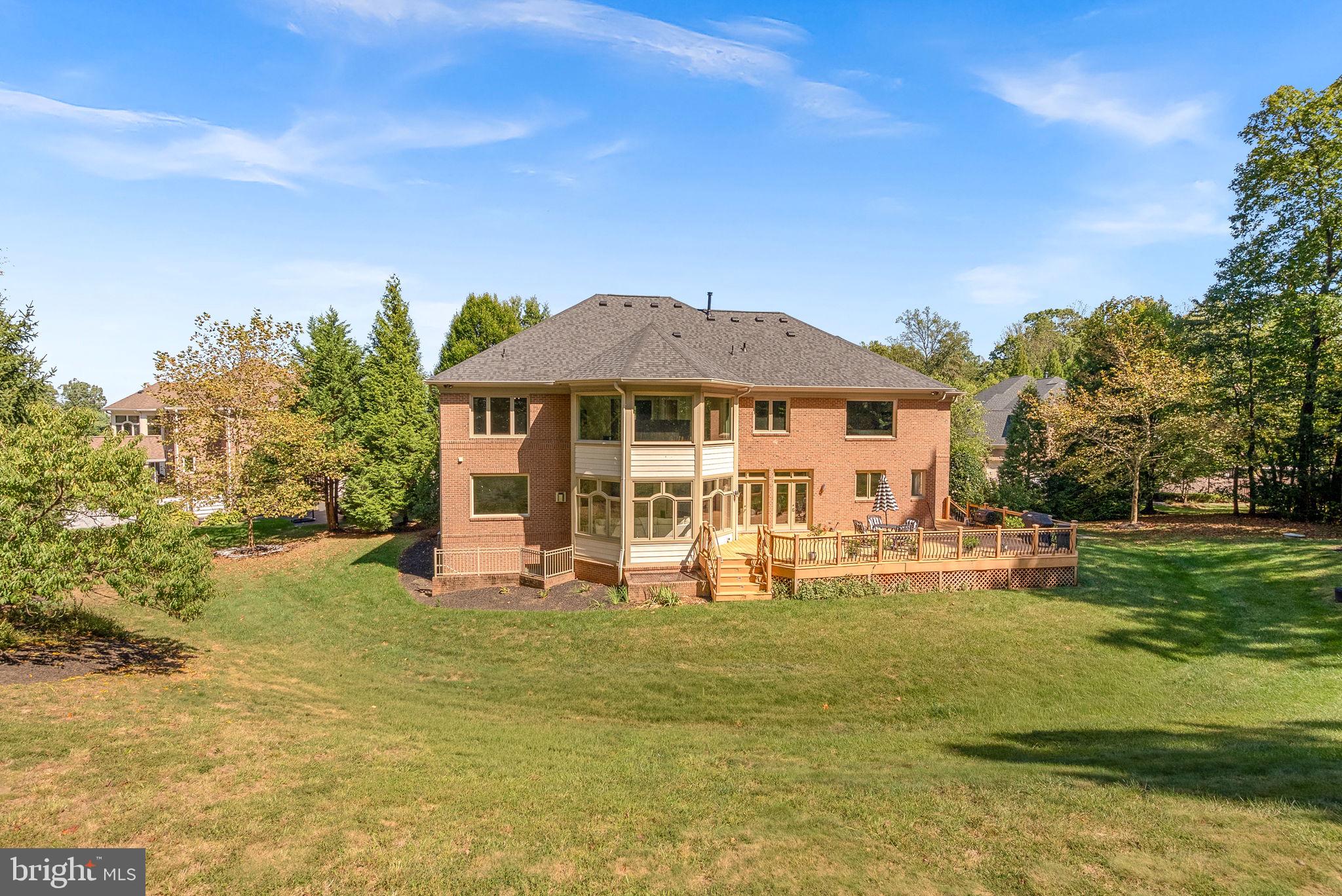 RED CEDAR WEST - Residential