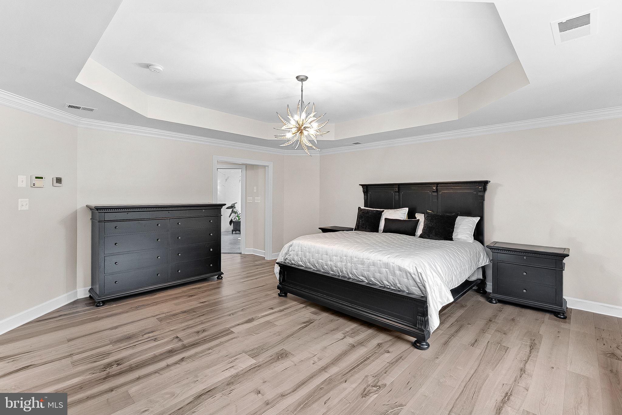 RED CEDAR WEST - Residential