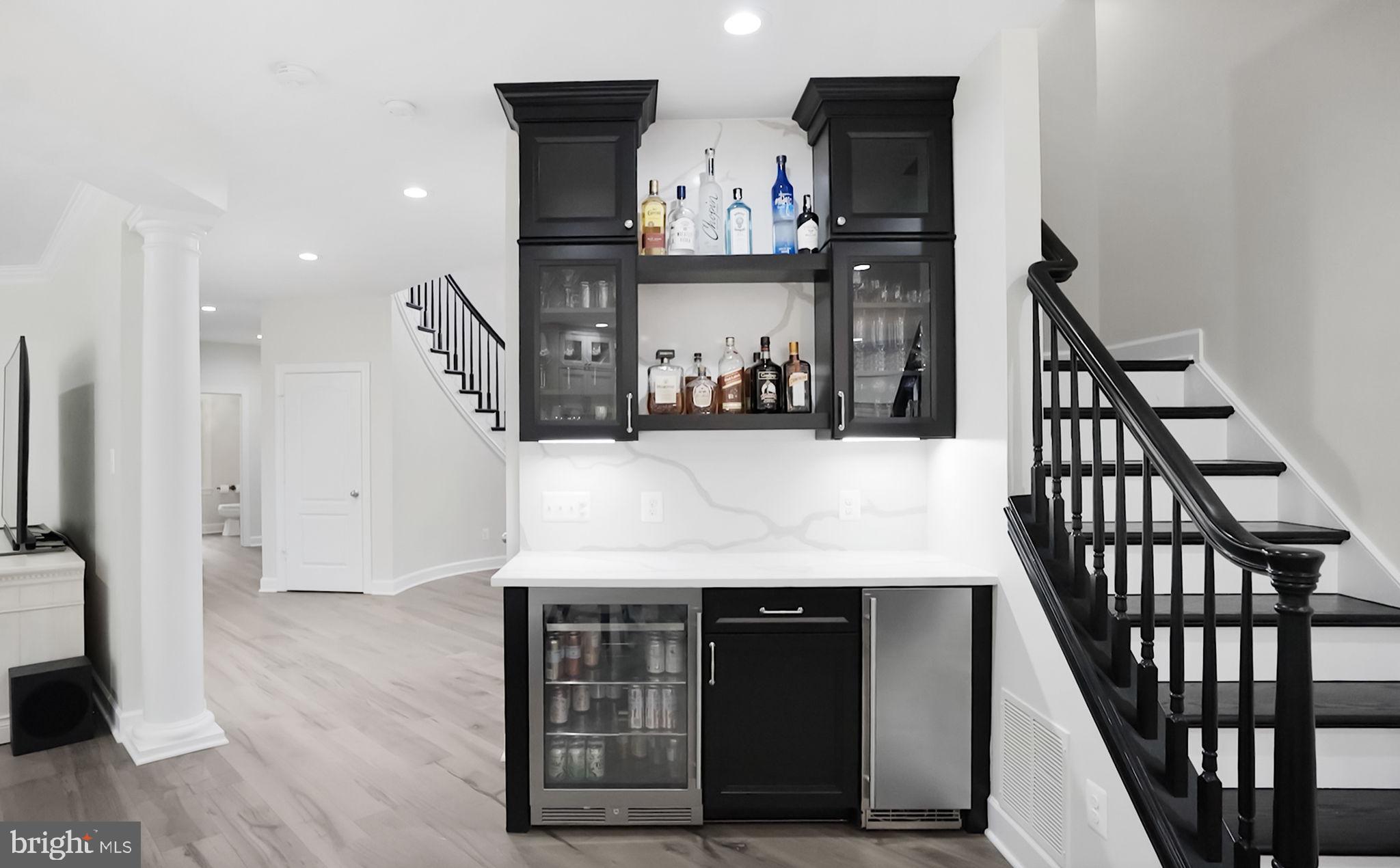 RED CEDAR WEST - Residential