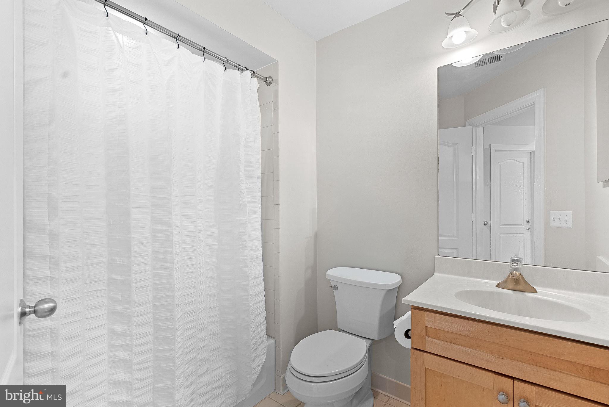 RED CEDAR WEST - Residential