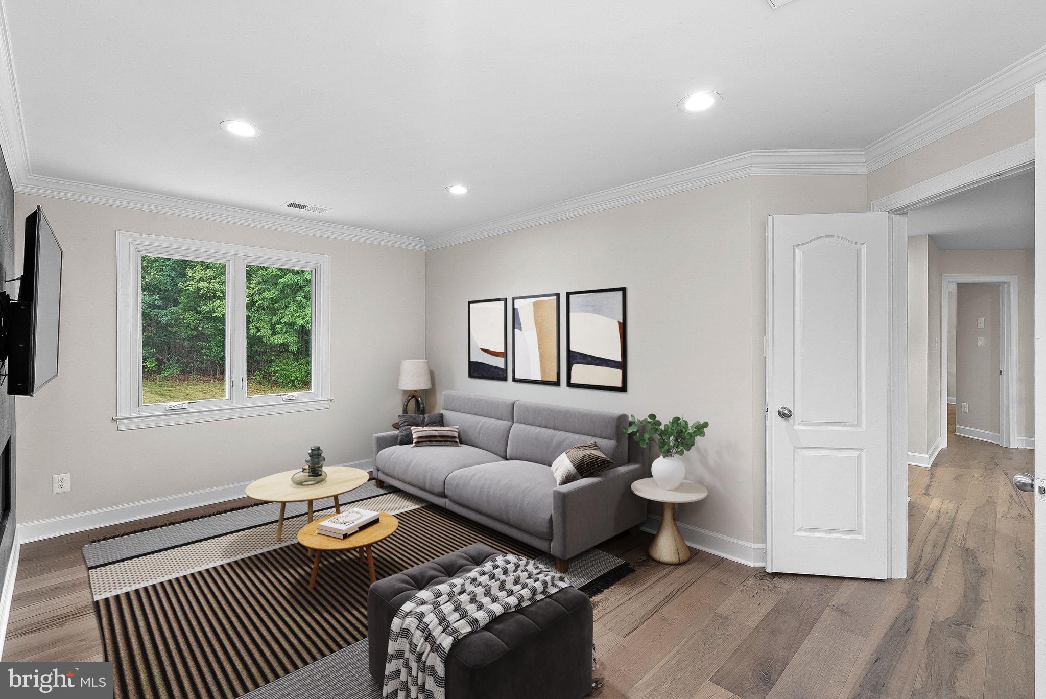 RED CEDAR WEST - Residential