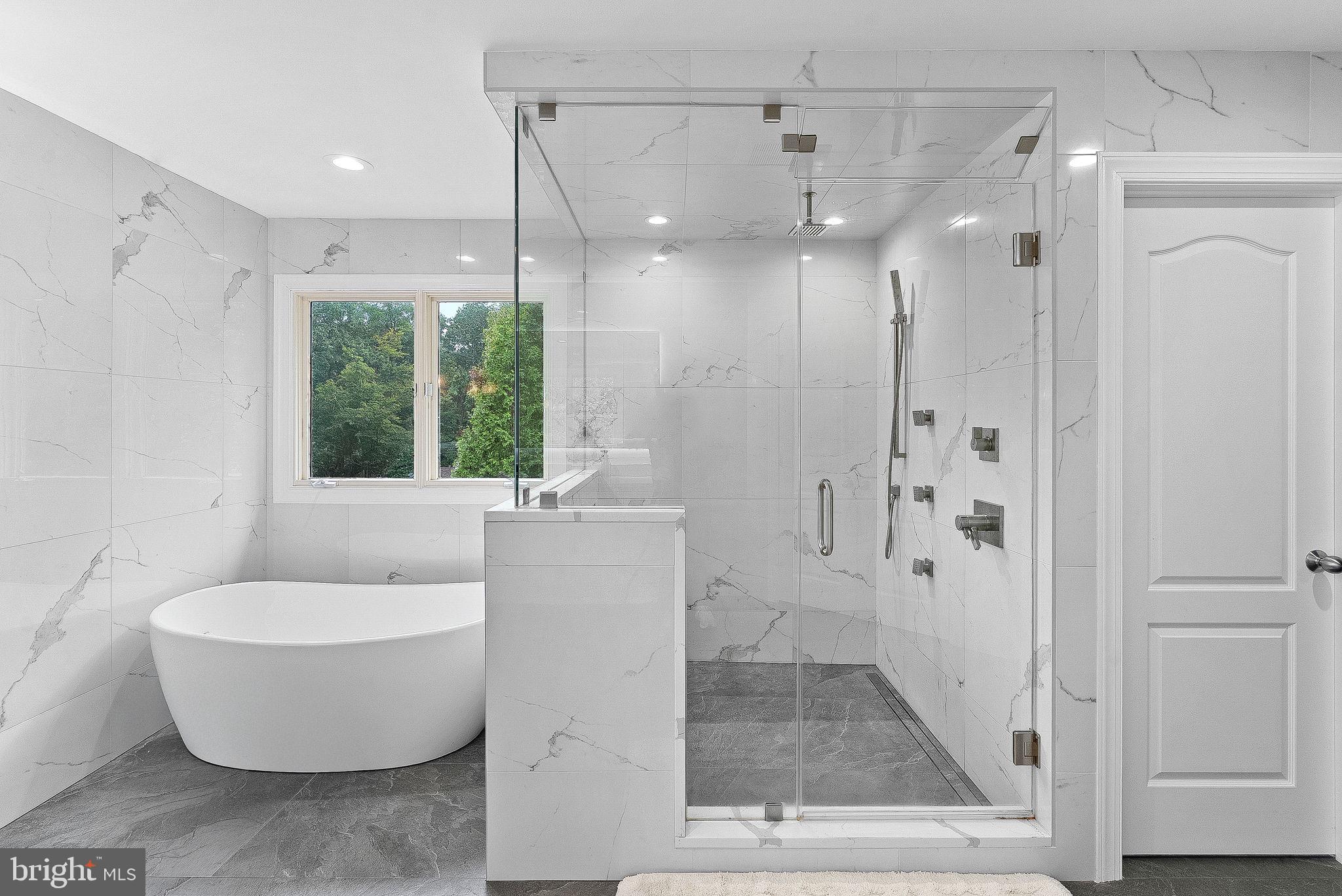 RED CEDAR WEST - Residential