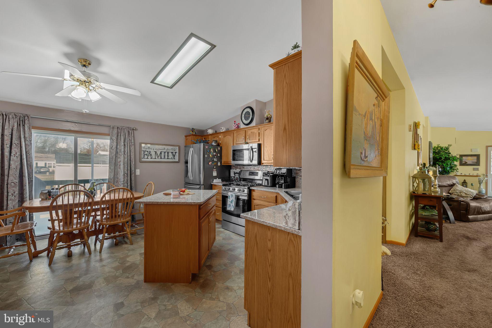 WILLOW RUN - Residential