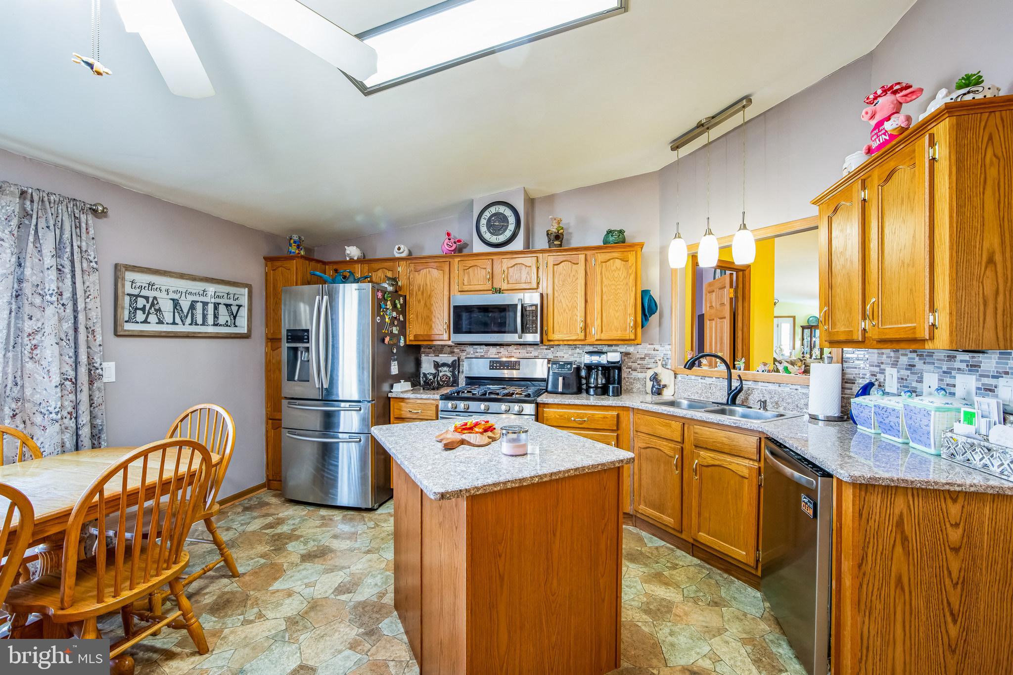 WILLOW RUN - Residential