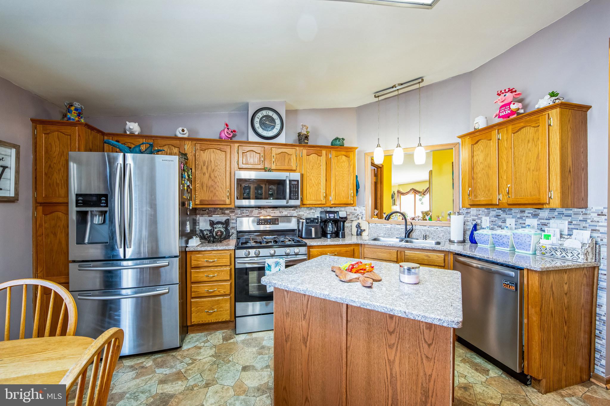 WILLOW RUN - Residential