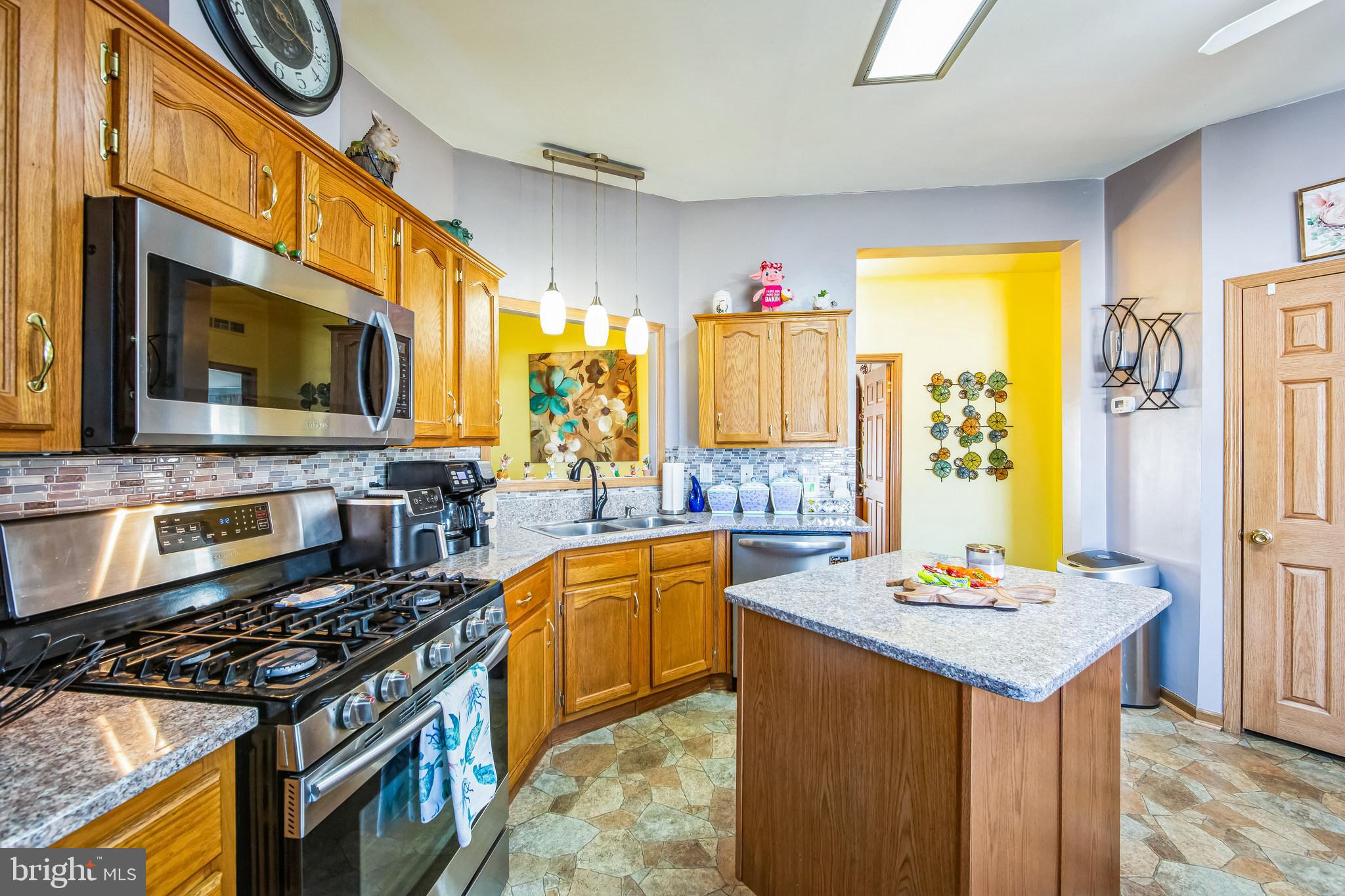 WILLOW RUN - Residential