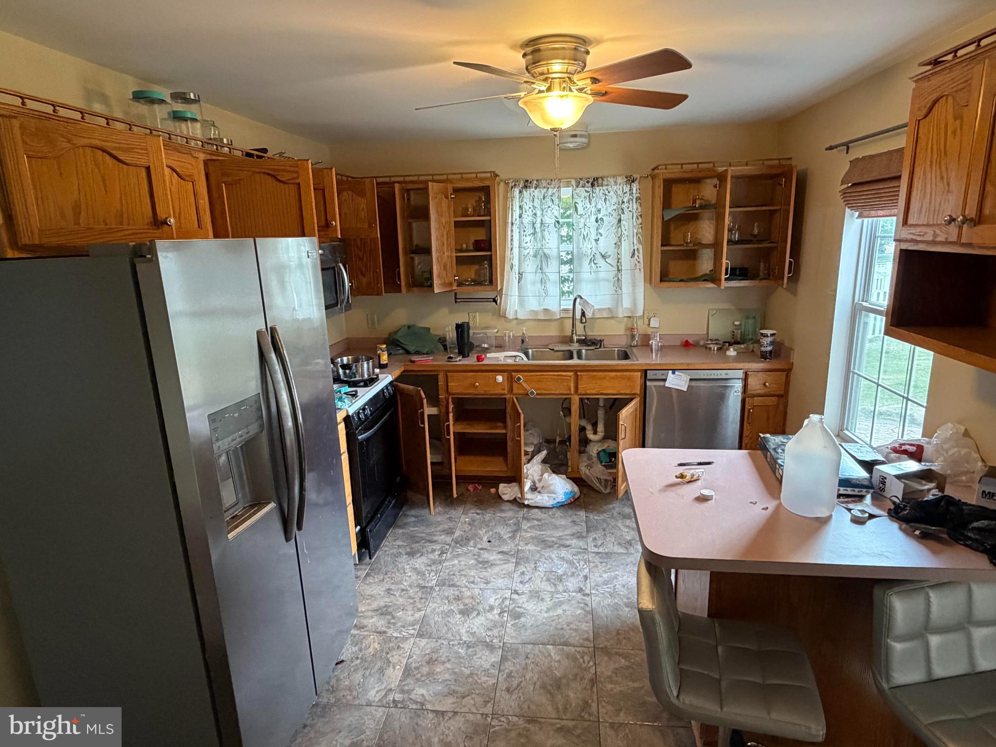 1665 TAYLOR DRIVE