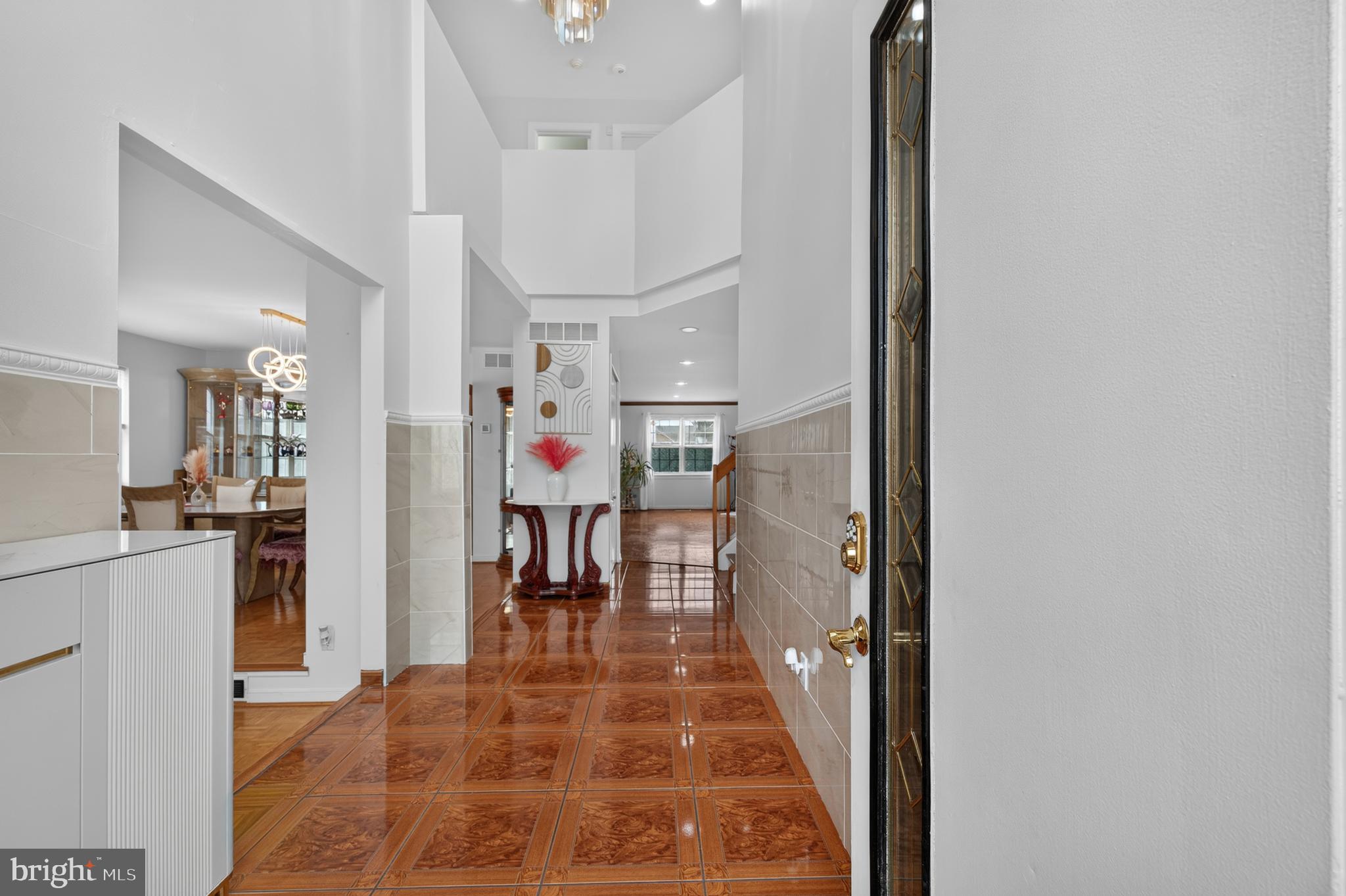 1251 SEROTA PLACE