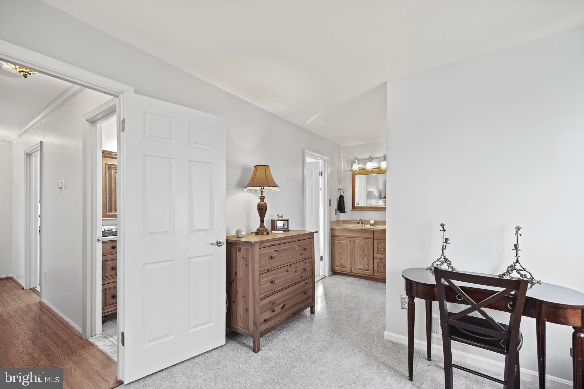 MONTCLAIR - Residential