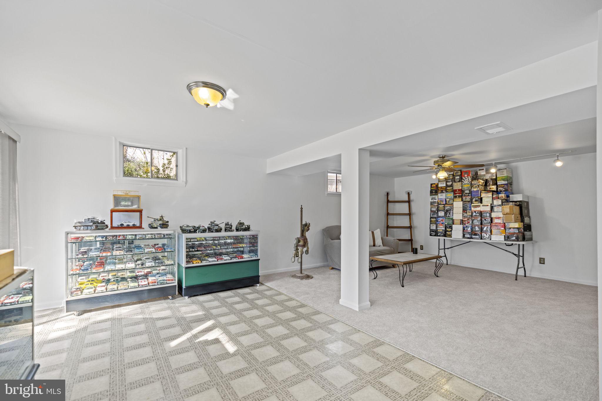 MONTCLAIR - Residential