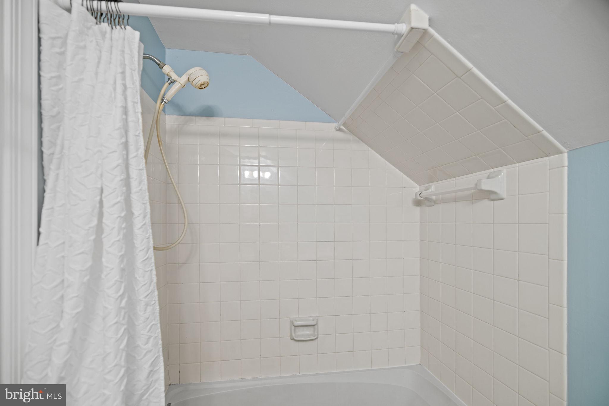 MONTCLAIR - Residential