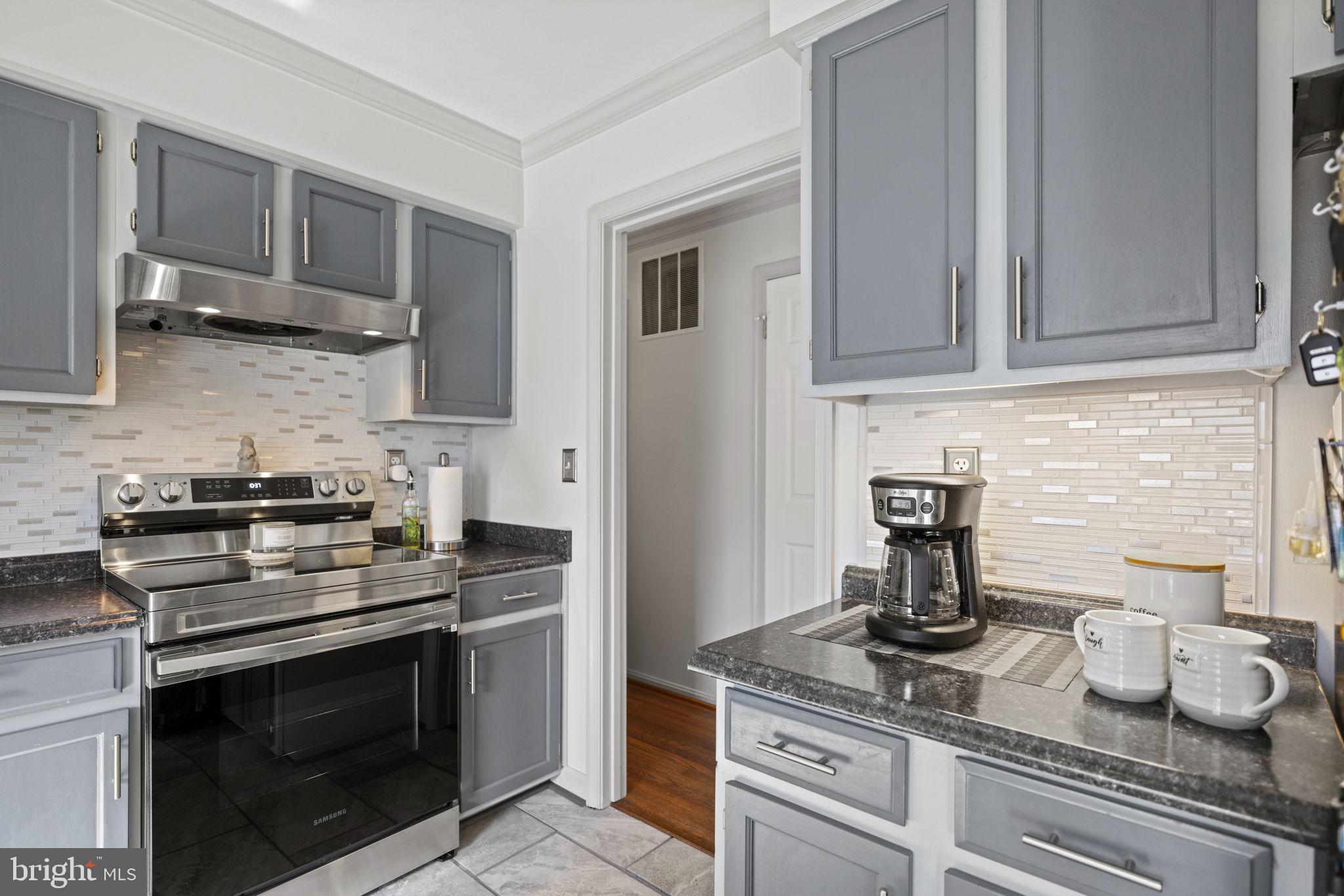 MONTCLAIR - Residential