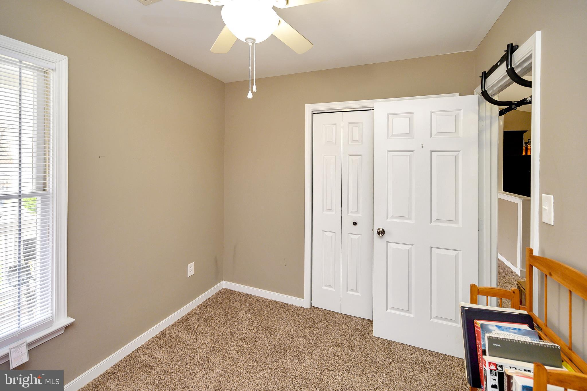 LAKE LAND OR - Residential