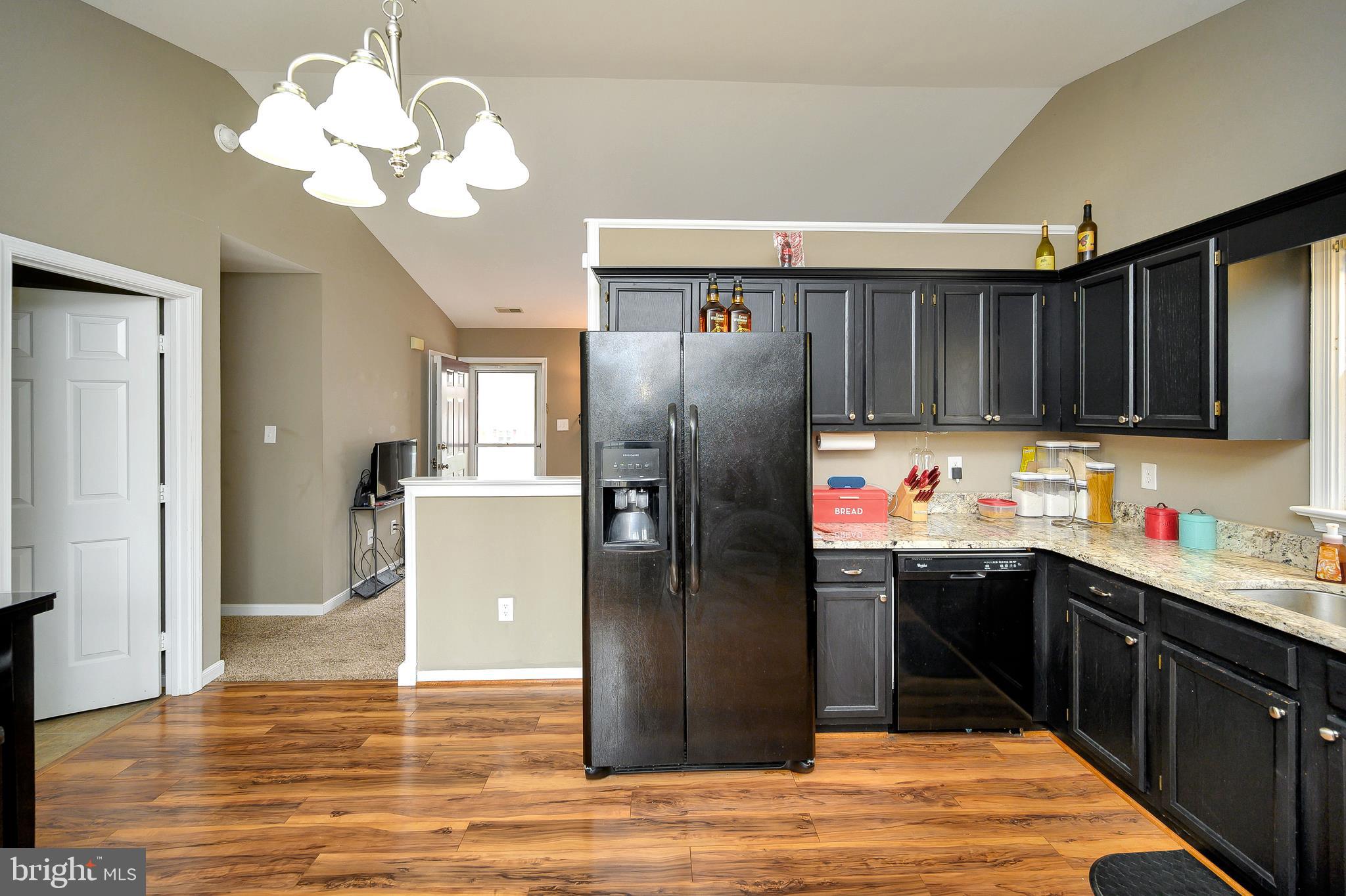 LAKE LAND OR - Residential