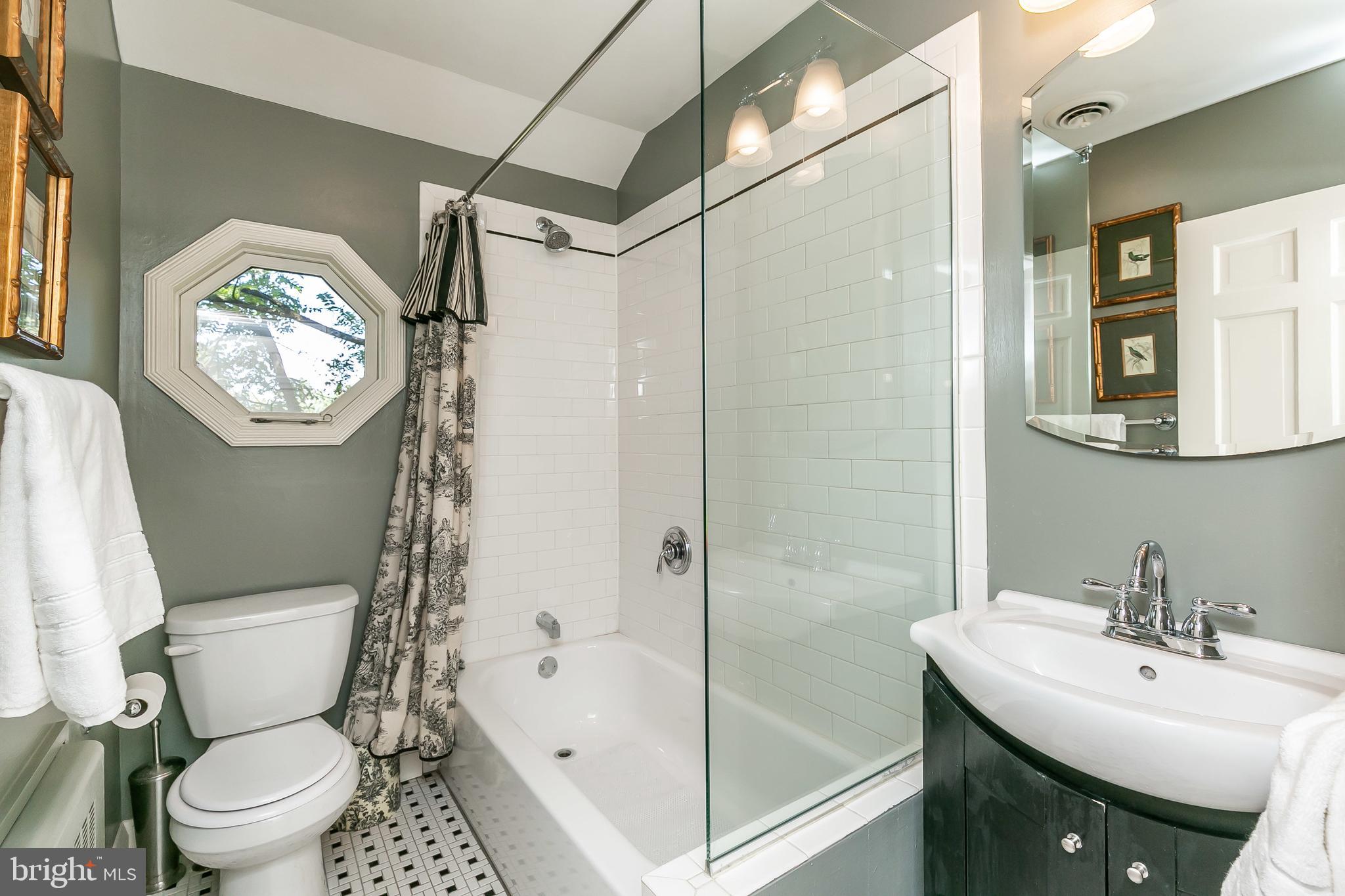 POPLAR HILL - Residential