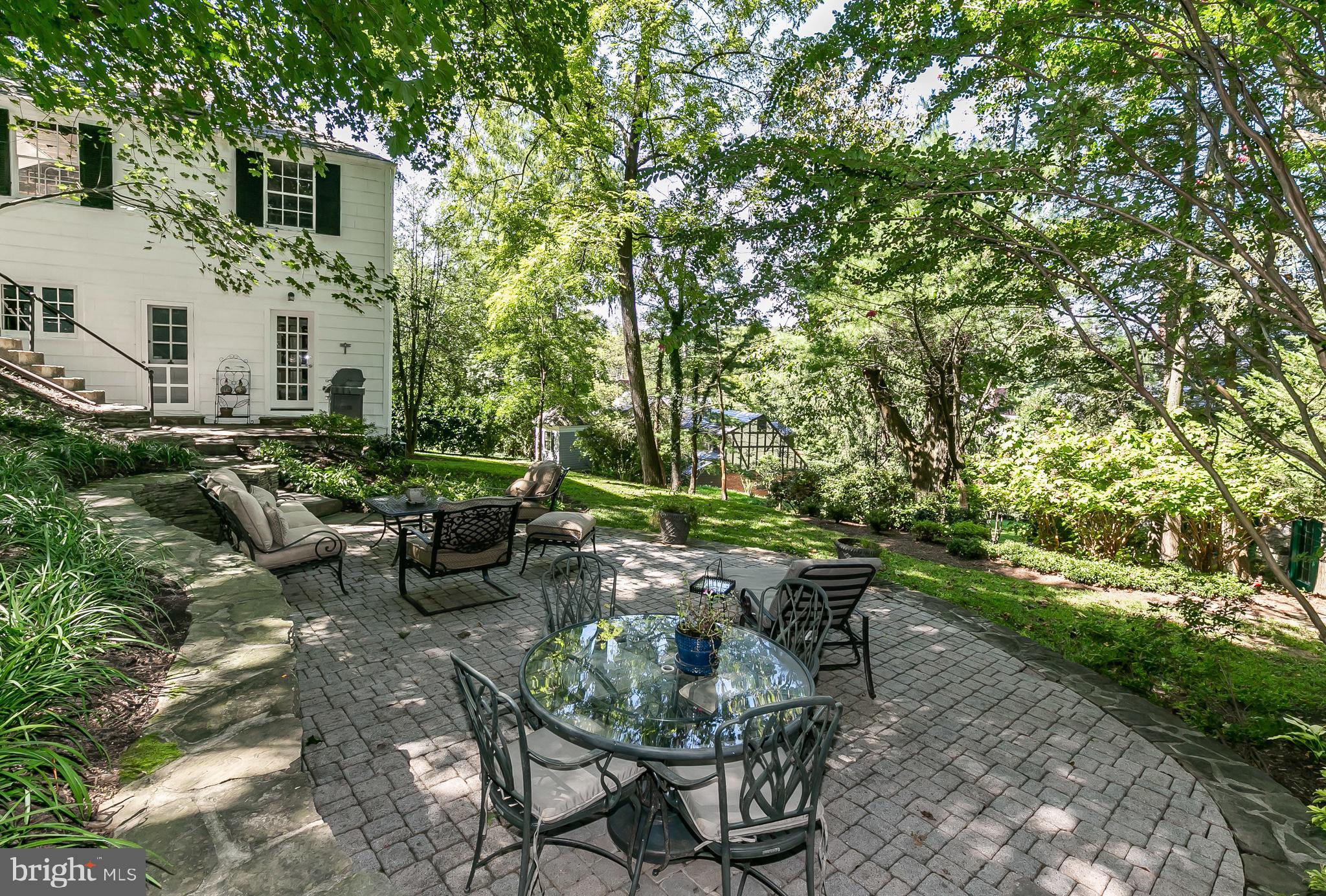 POPLAR HILL - Residential