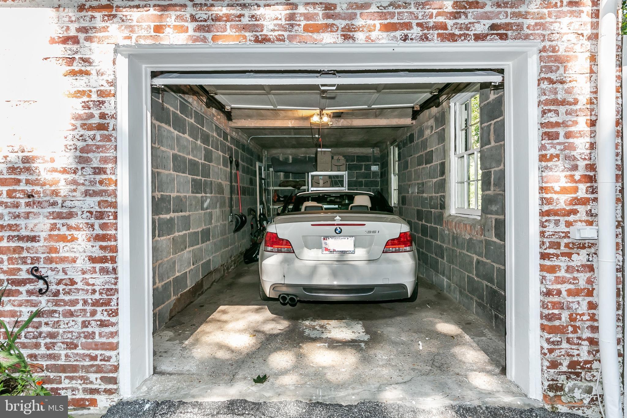 POPLAR HILL - Residential