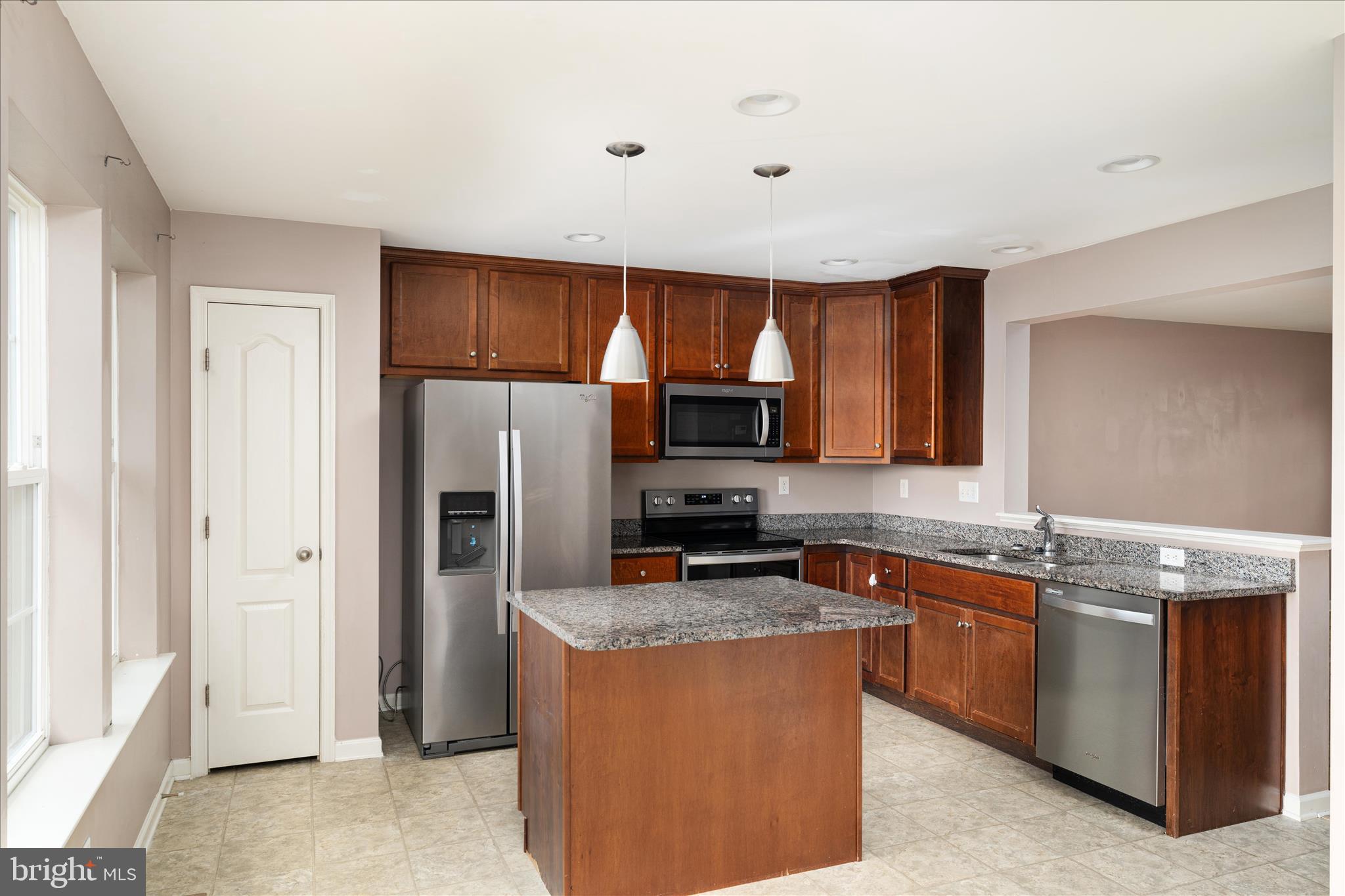 STONEBROOK VILLAGE - Residential