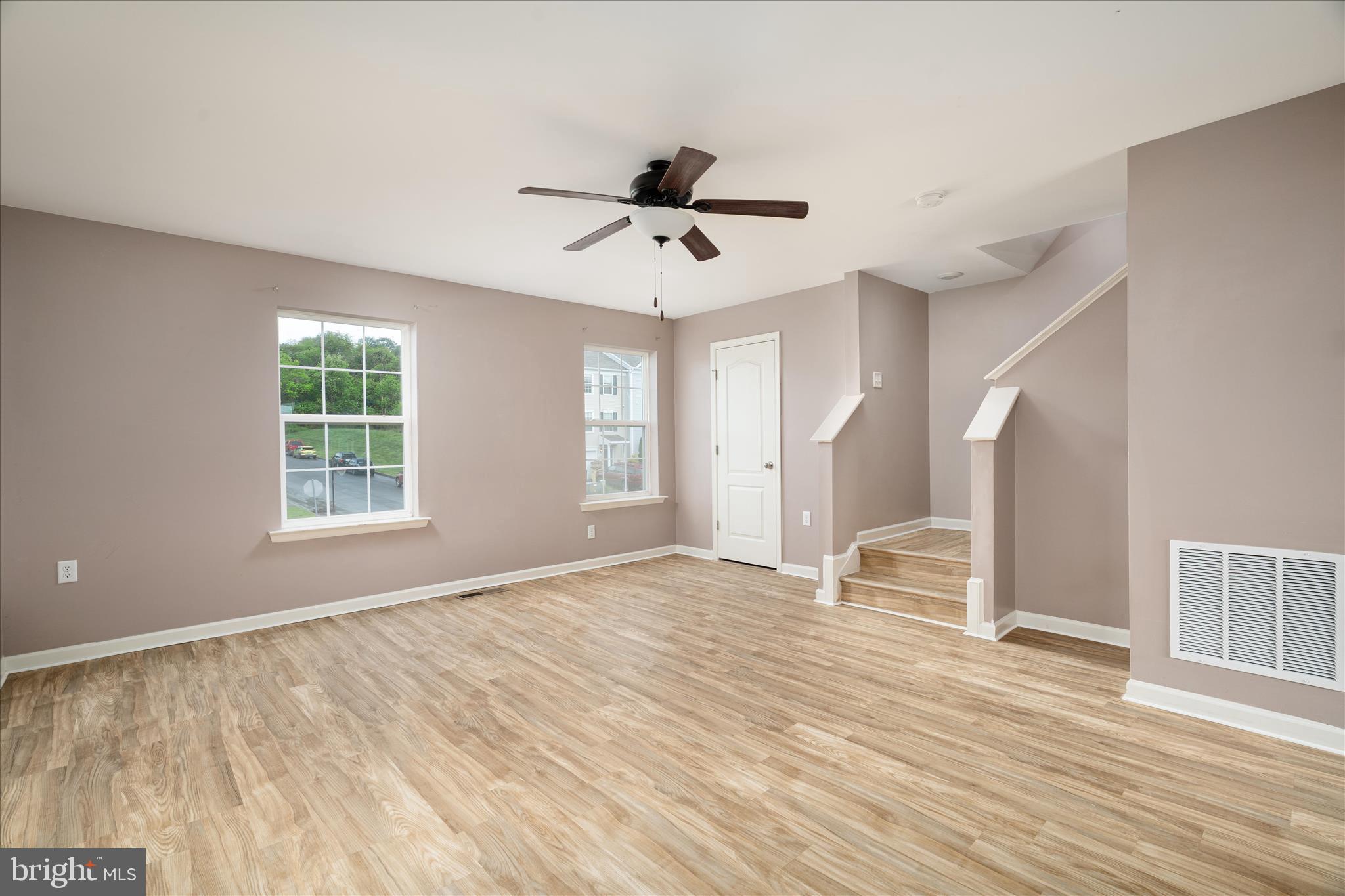 STONEBROOK VILLAGE - Residential