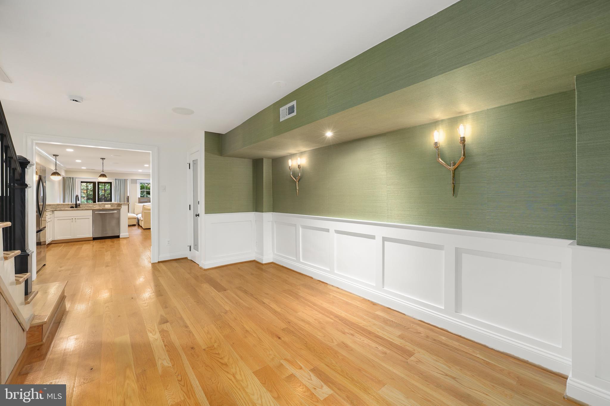 OLD TOWN ALEXANDRIA - Residential