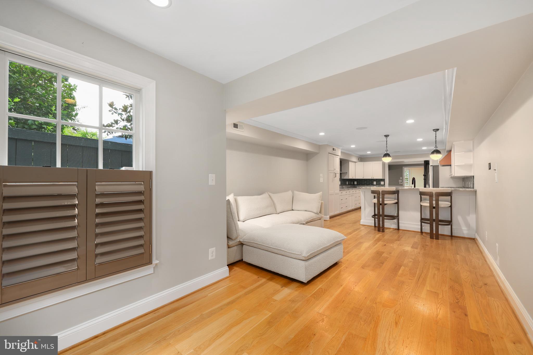 OLD TOWN ALEXANDRIA - Residential