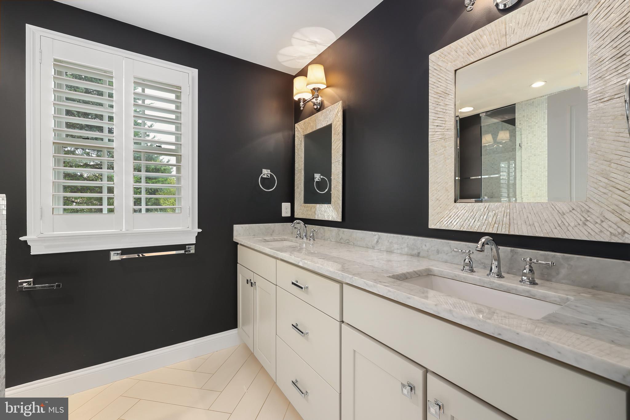 OLD TOWN ALEXANDRIA - Residential