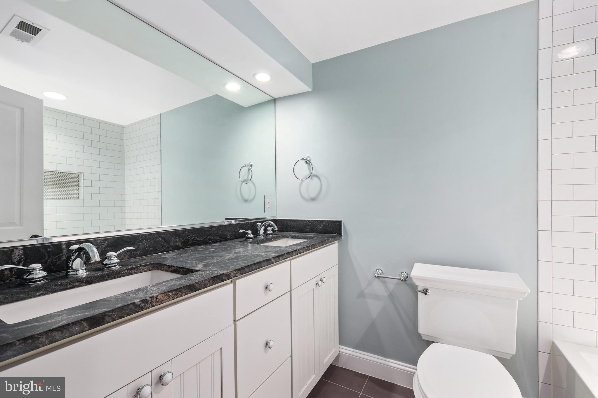 OLD TOWN ALEXANDRIA - Residential