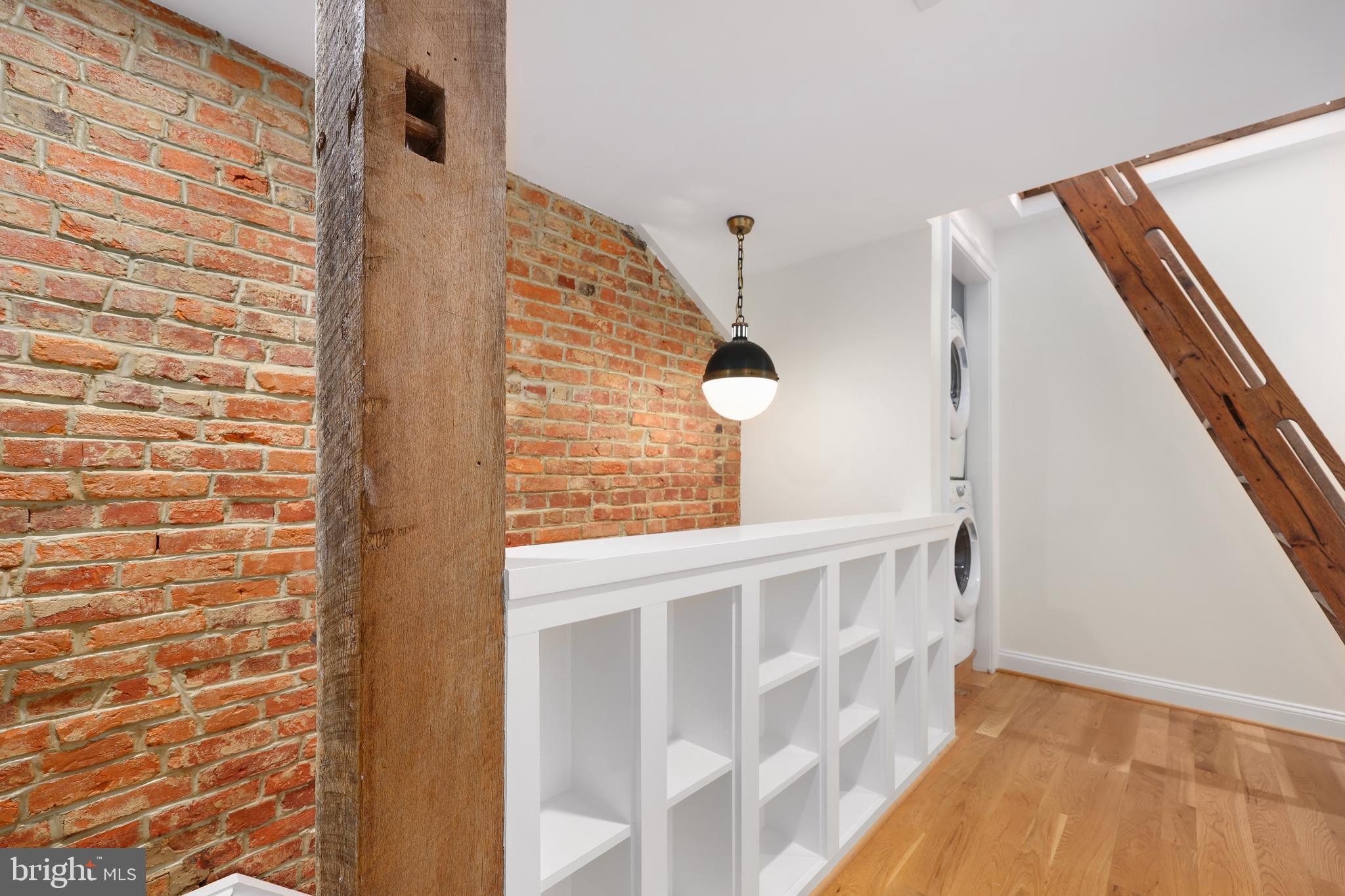 OLD TOWN ALEXANDRIA - Residential