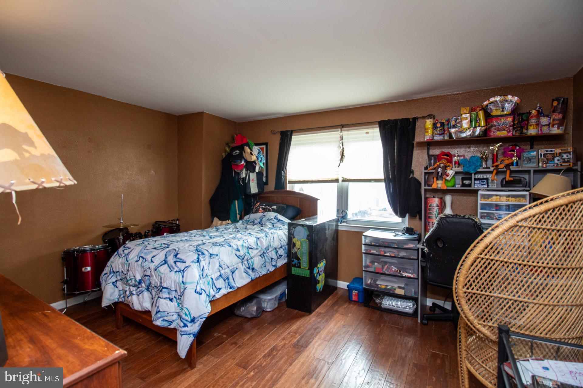 SANATOGA VIL - Residential