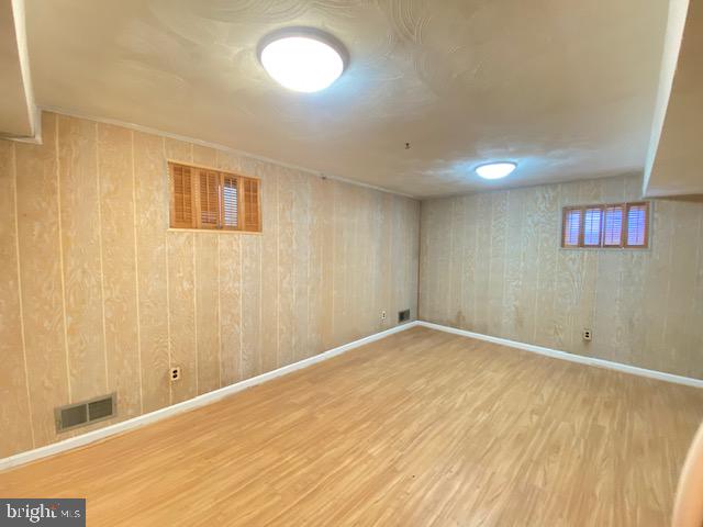 BERKSHIRE OAKWOOD - Residential Lease