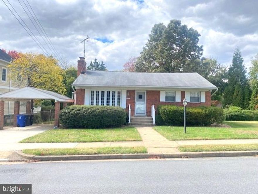 LOCATION - LOCATION - LOCATION!!!!  GREAT RAMBLER WITH FULL BASEMENT IN NORTH ARLINGTON - LARGE FENCED IN BACK YARD - COVERED CARPORT - HARDWOODS - VERY SPACIOUS HOME - 3 BEDROOMS 2 FULL BATH - LIVING ROOM - SEPARATE DINING ROOM - GALLEY KITCHEN - FAMILY ROOM - 2 FIREPLACES -  LOTS OF NATURAL LIGHT -  WET BAR IN BASEMENT - CALL TODAY!!
IN ADDITION TO THE BASE RENTAL RATE, TENANT WILL BE RESPONSIBLE FOR PAYING A $13.00 CHARGE THAT WILL BE USED TO HAVE HVAC FILTERS DELIVERED TO THEIR HOME APPROXIMATELY EVERY 60 DAYS UNDER THE UTILITY AND MAINTENANCE REDUCTION PROGRAM TO HELP SAVE 5-15% OF THE HEATING AND COOLING BILL AS WELL AS CREATE A CLEAN AND HEALTHY LIVING ENVIRONMENT