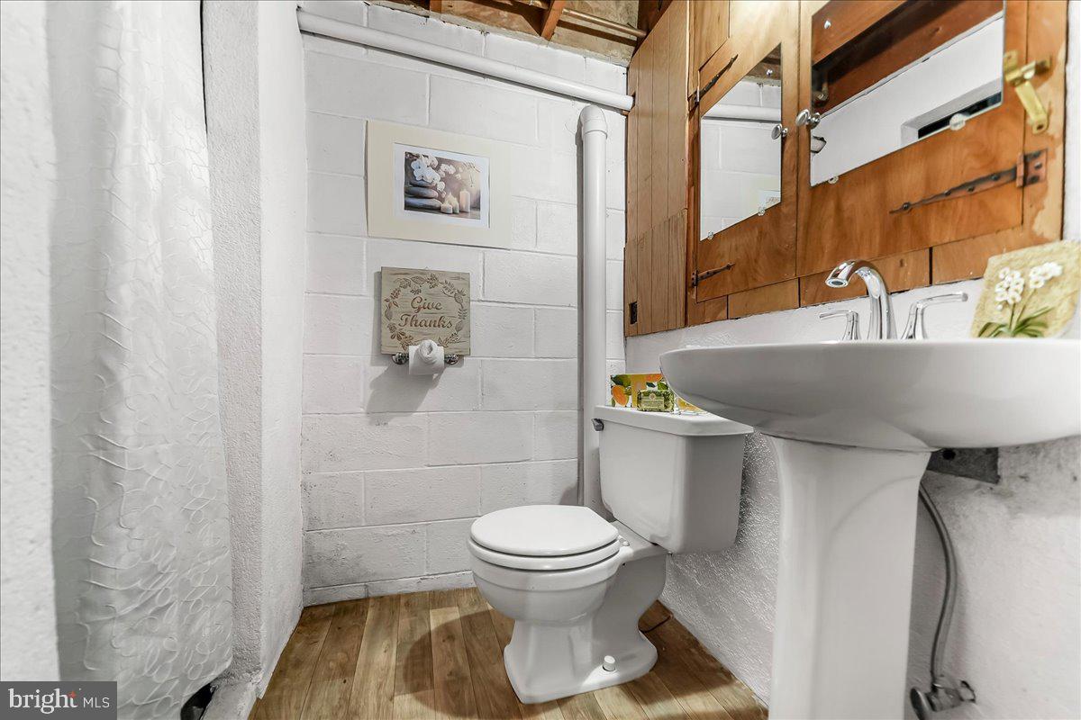 TYRONE FARMS - Residential