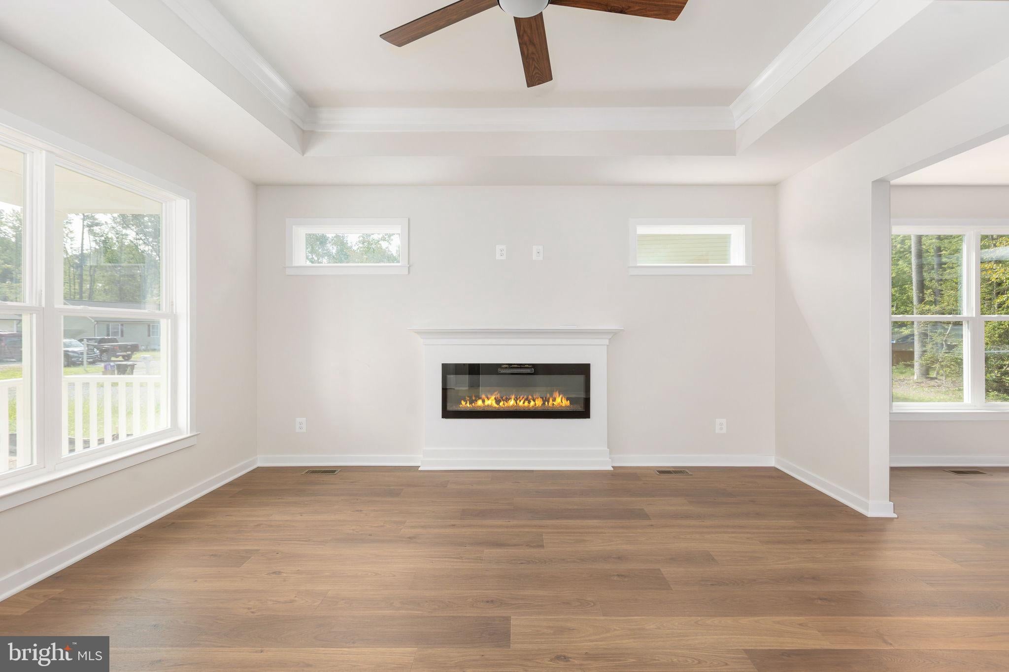 439 SHOREWOOD DRIVE
