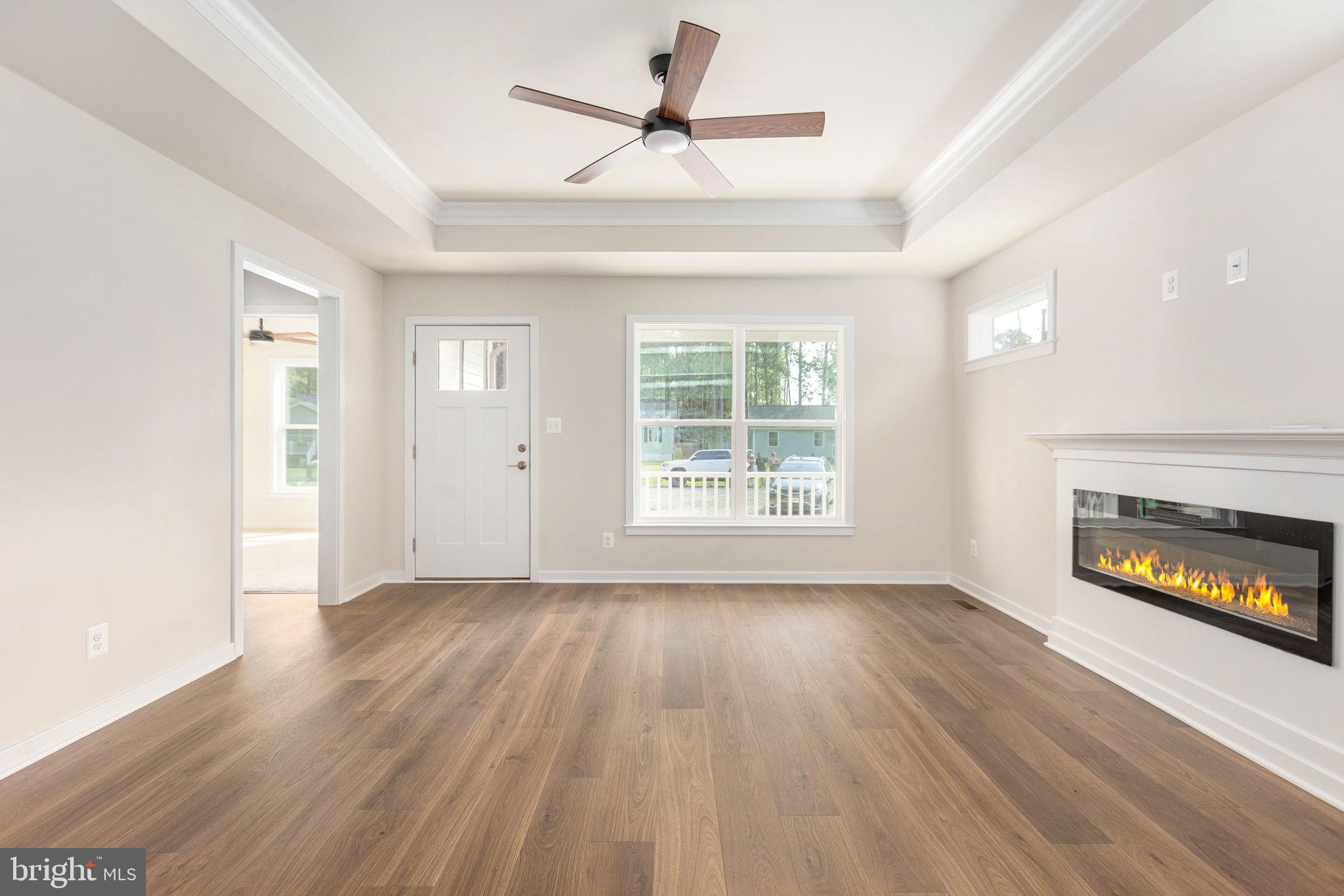 439 SHOREWOOD DRIVE