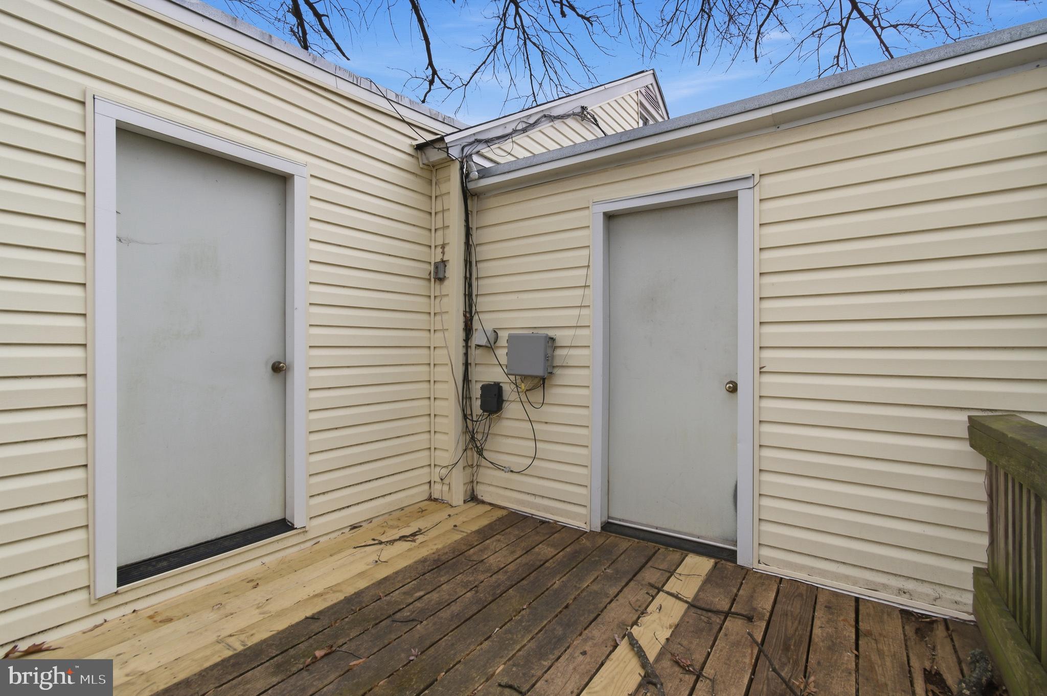 WEST LANHAM HILLS - Residential