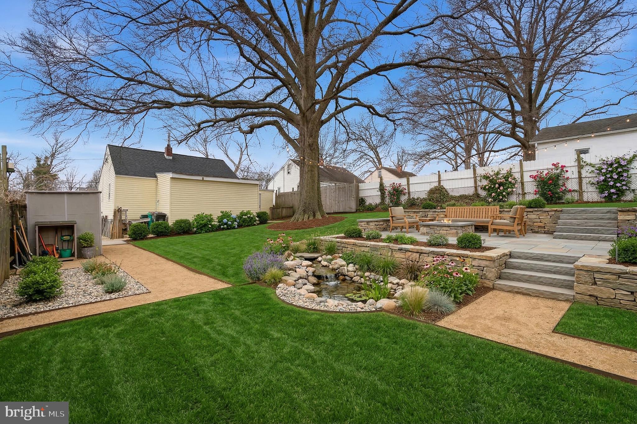 WEST LANHAM HILLS - Residential