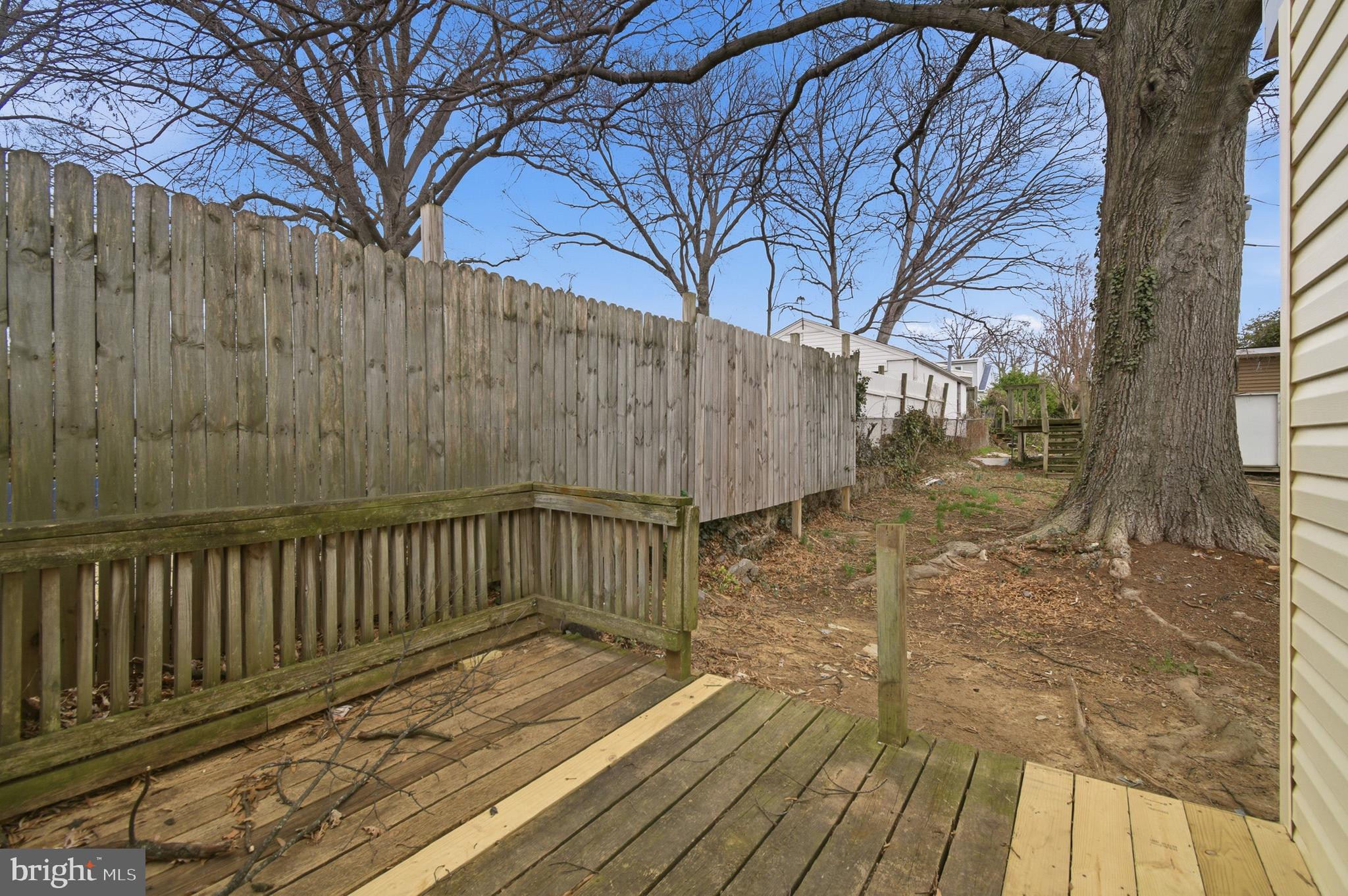 WEST LANHAM HILLS - Residential