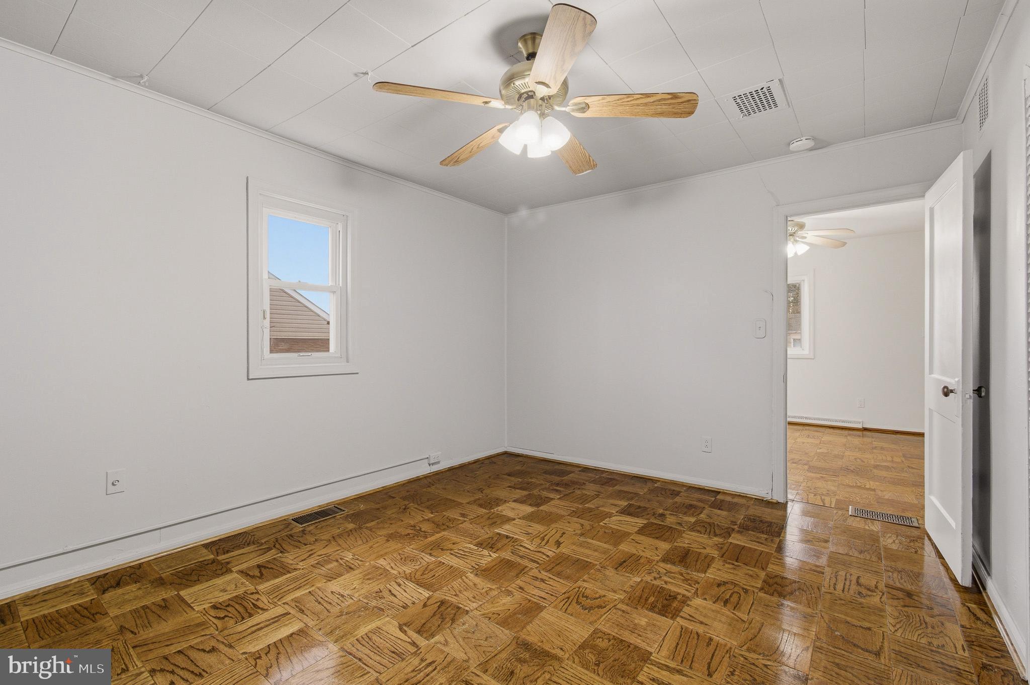 WEST LANHAM HILLS - Residential