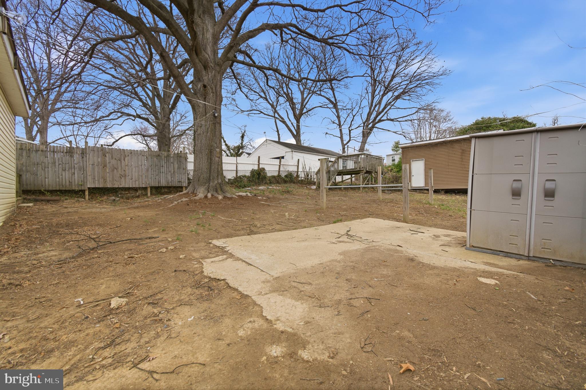 WEST LANHAM HILLS - Residential