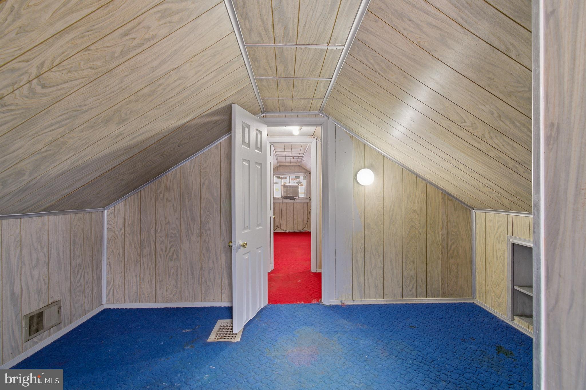 WEST LANHAM HILLS - Residential