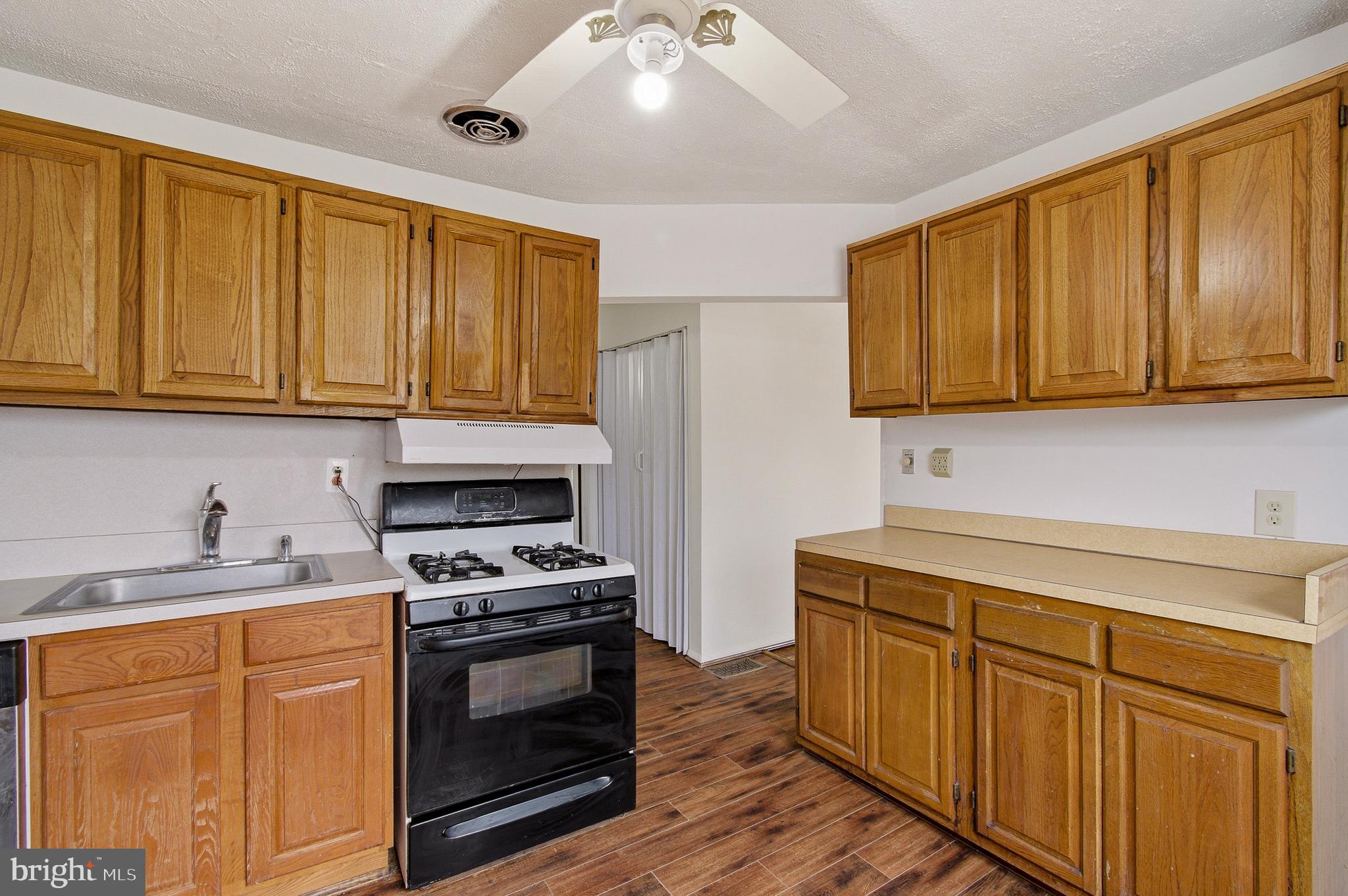 WEST LANHAM HILLS - Residential