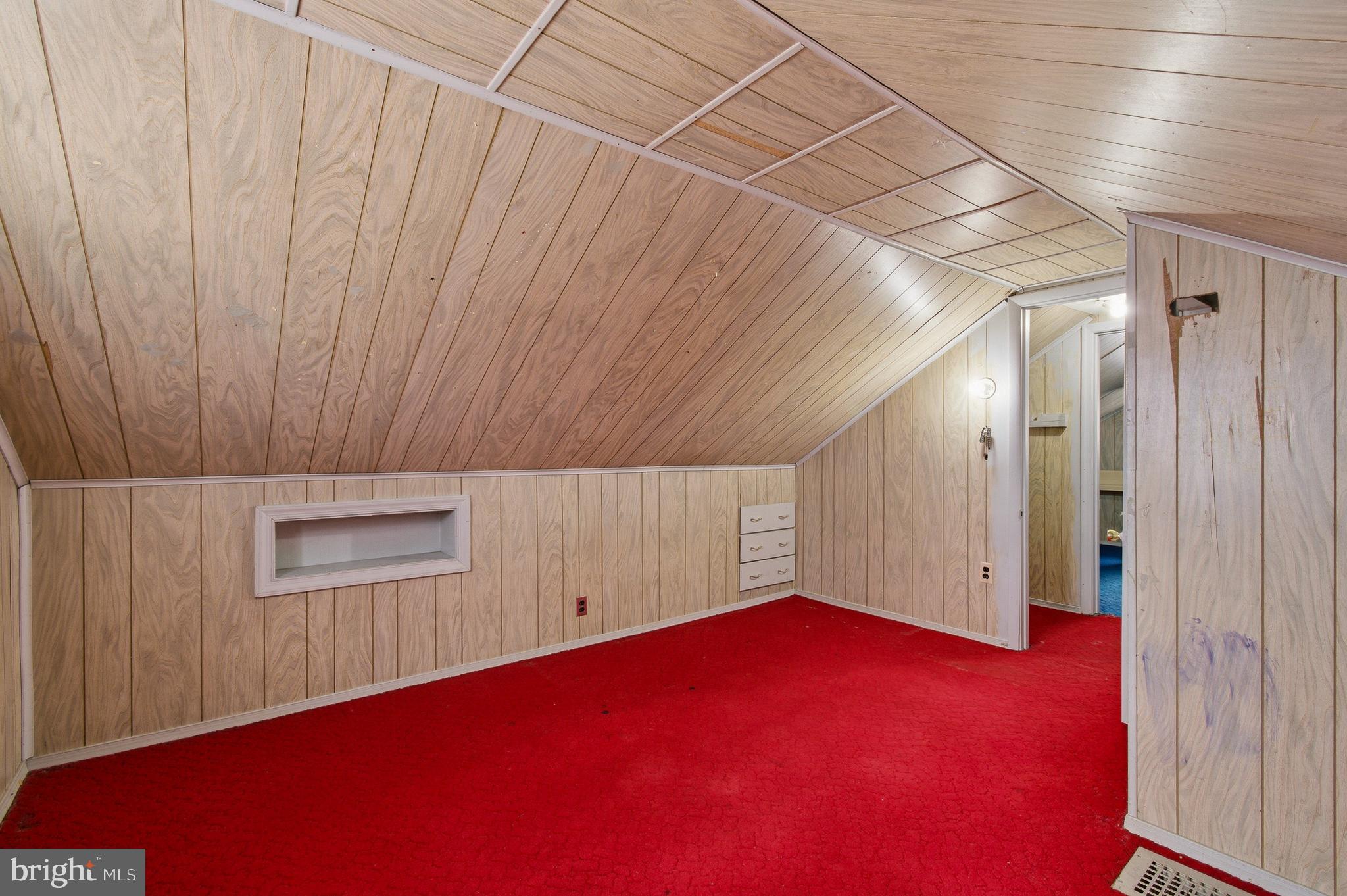 WEST LANHAM HILLS - Residential