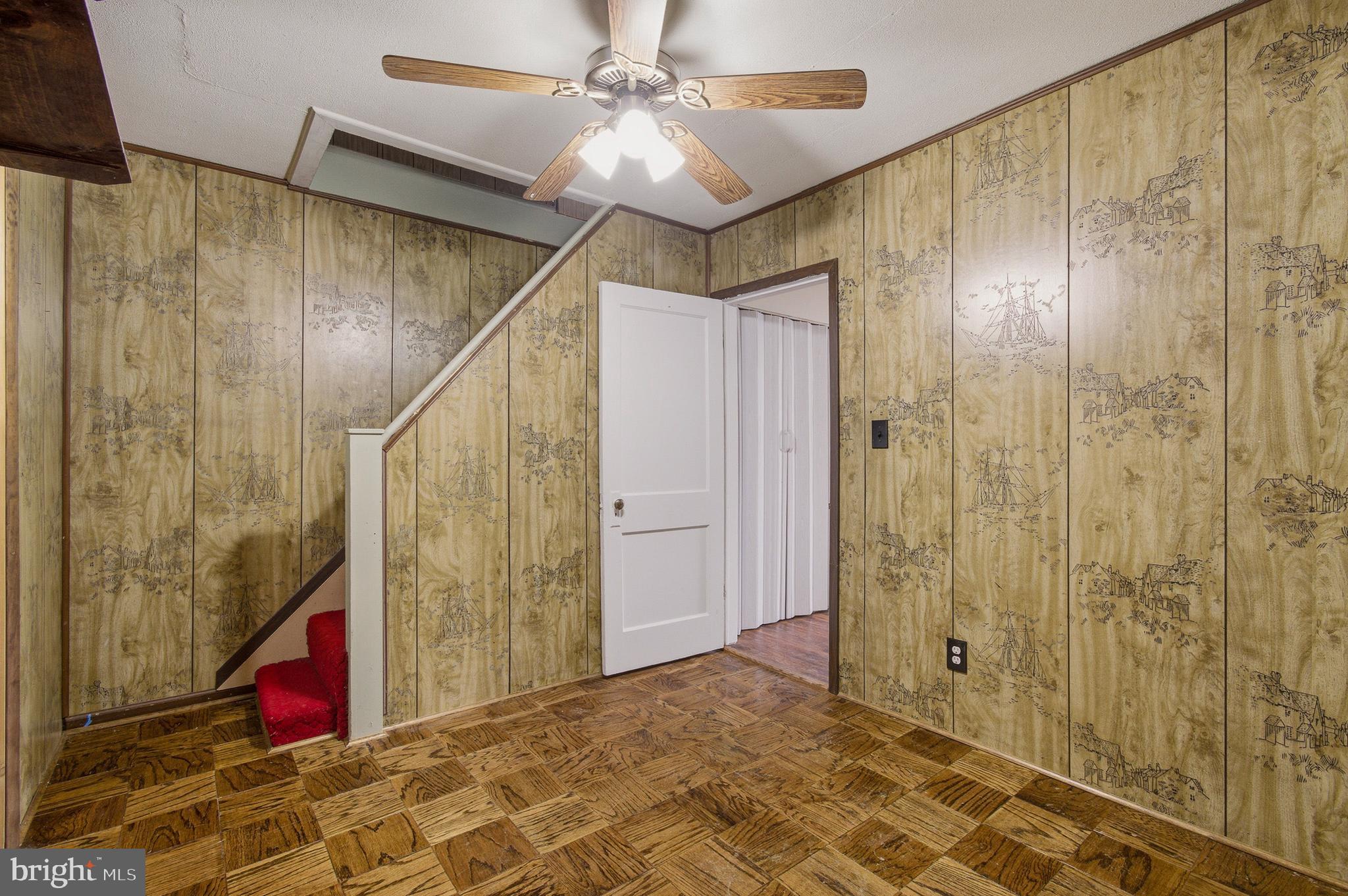 WEST LANHAM HILLS - Residential