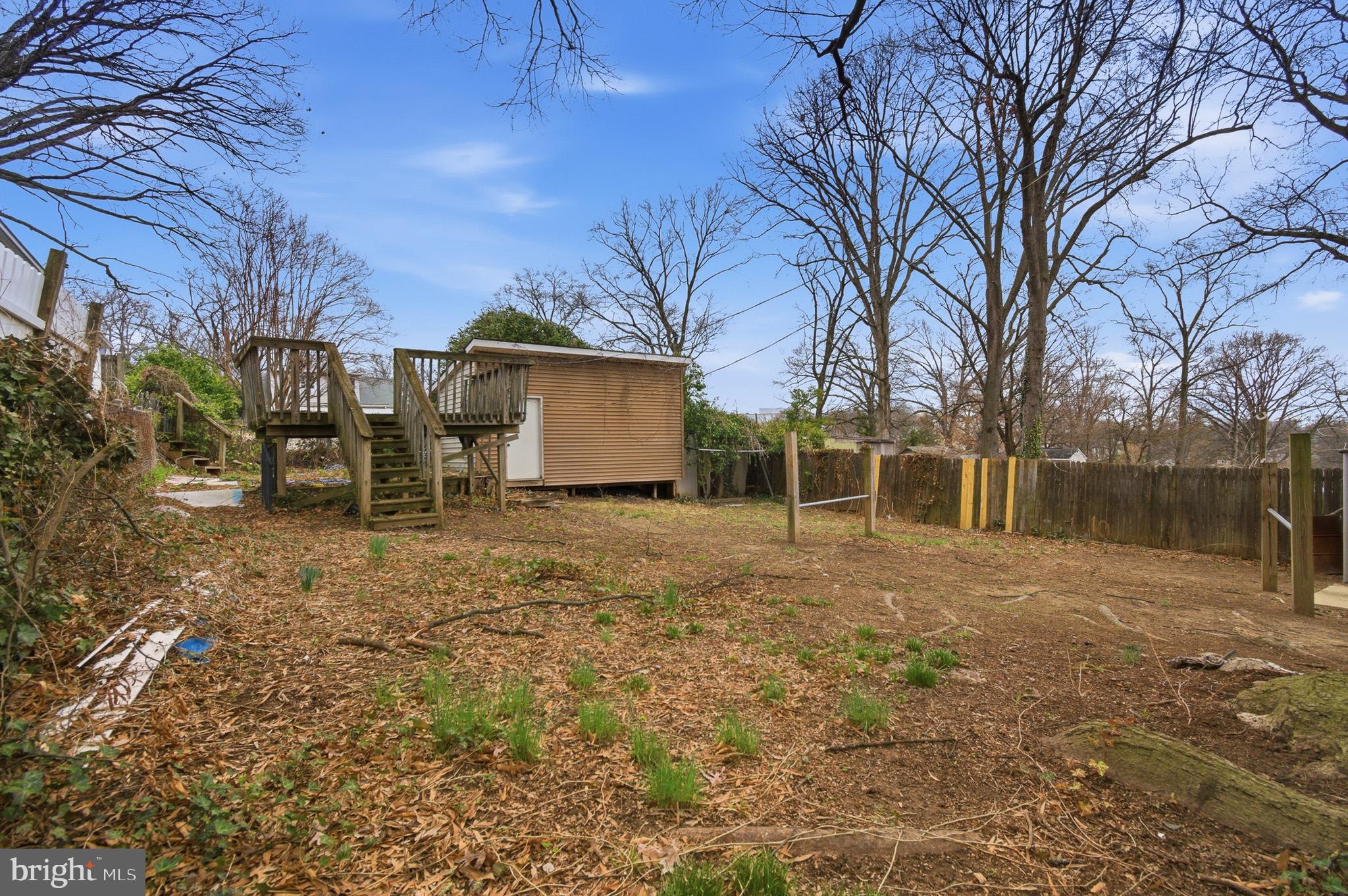 WEST LANHAM HILLS - Residential