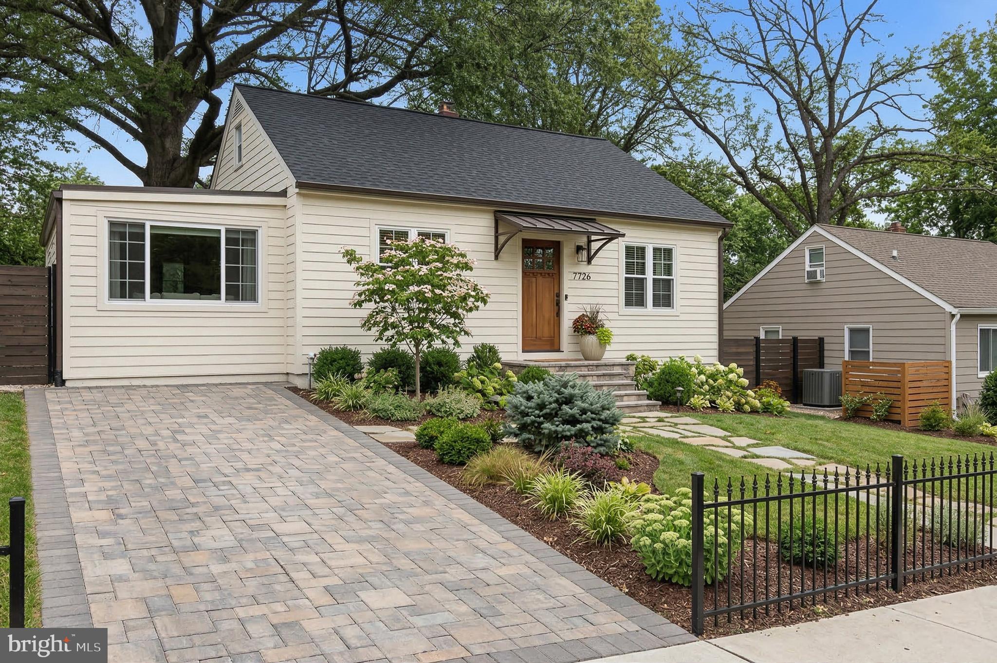 WEST LANHAM HILLS - Residential